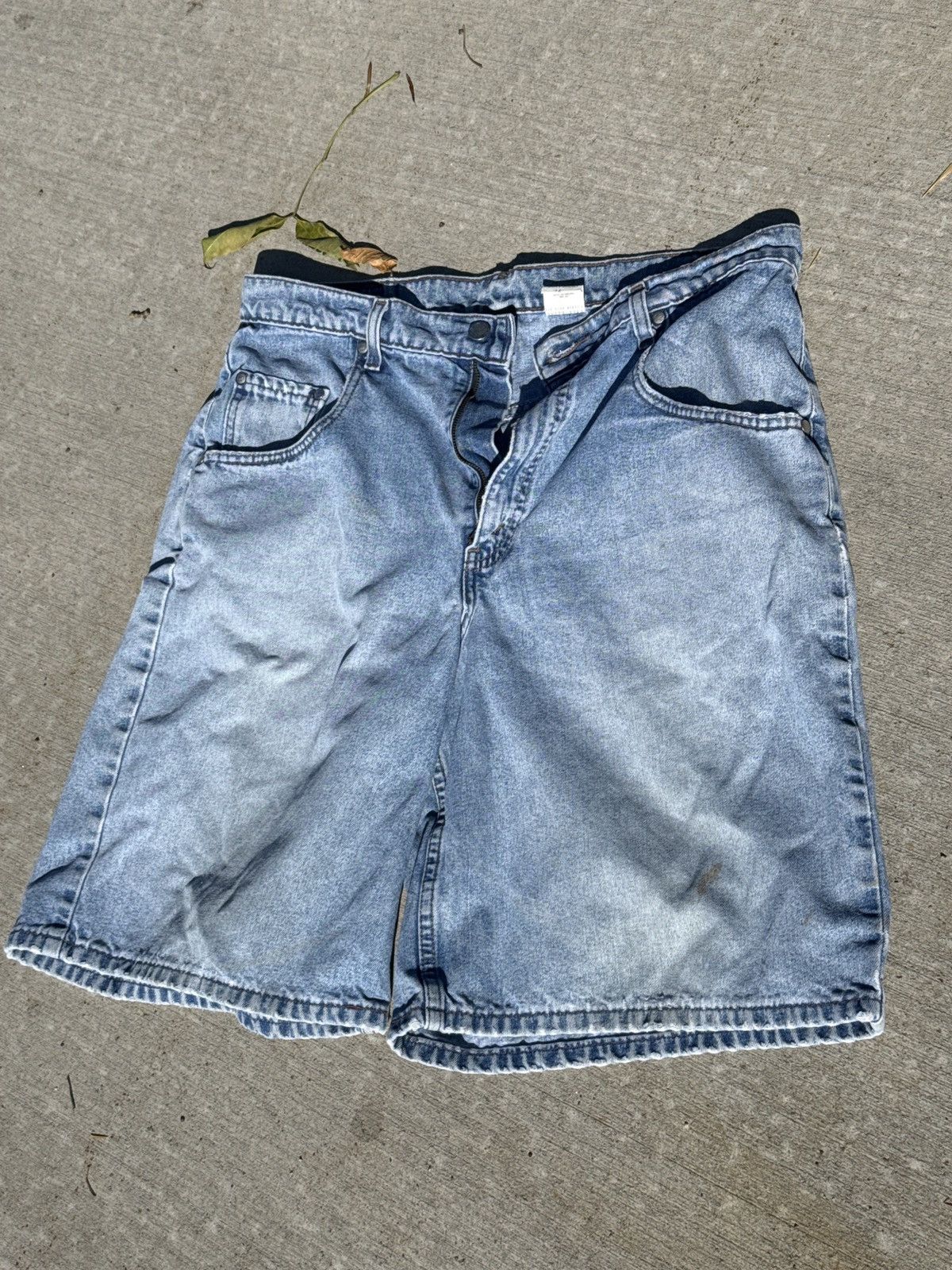 JNCO Vintage Levi’s L2 Embroidered Baggy Y2K Jean Shorts Size US 34 / EU 50 - 3 Thumbnail