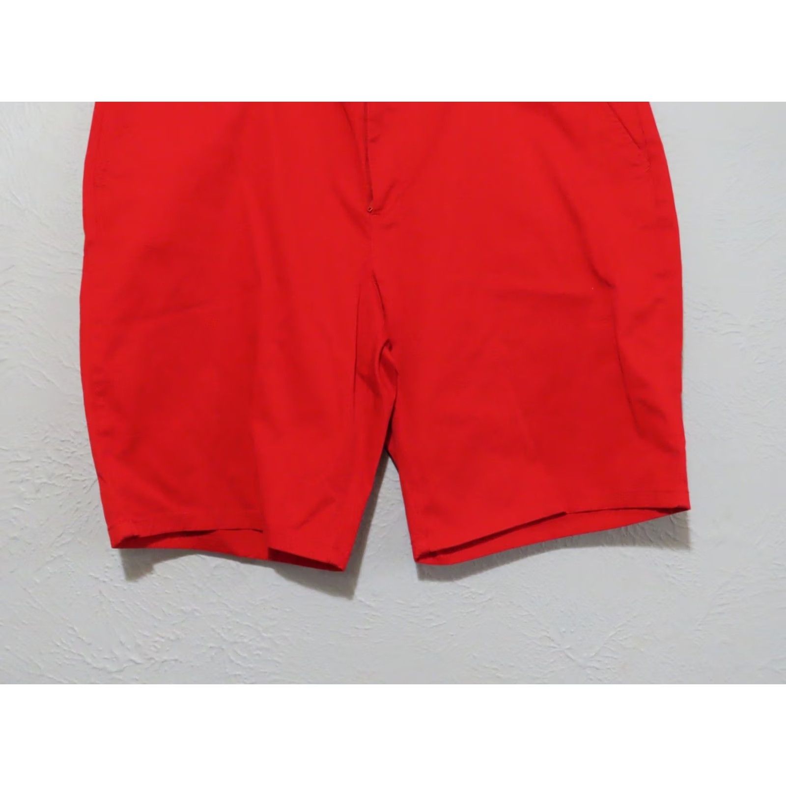 Liz Claiborne Liz Claiborne Bermuda Shorts Red Women's Size 18 NWT Casual Classic 18 Ladies Shorts Size 36" / US 14 / IT 50 - 2 Thumbnail