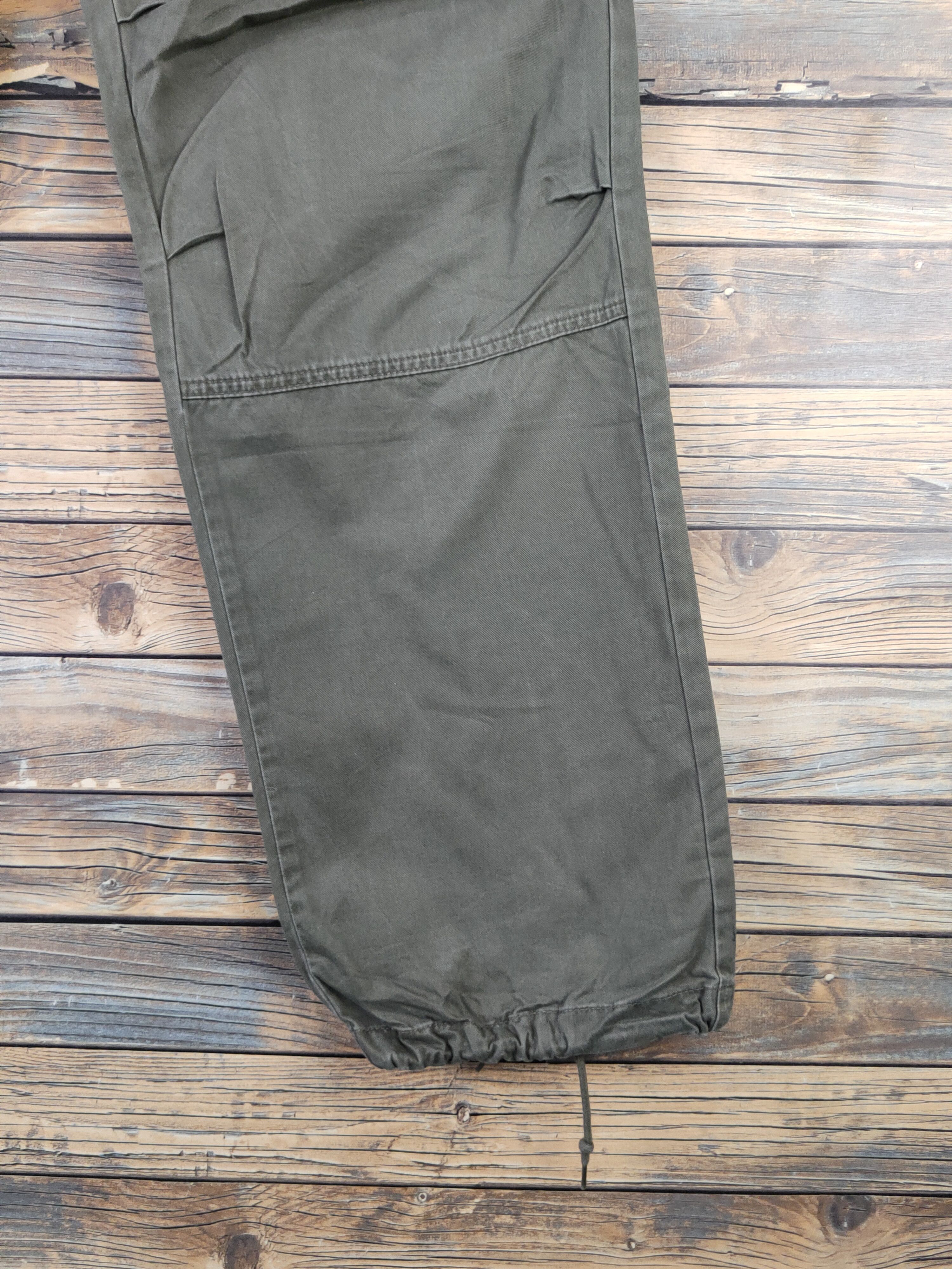 Japanese Brand DL Uniqlo Dark Olive Multipocket Cargo Pants #1943 Size US 32 / EU 48 - 6 Thumbnail