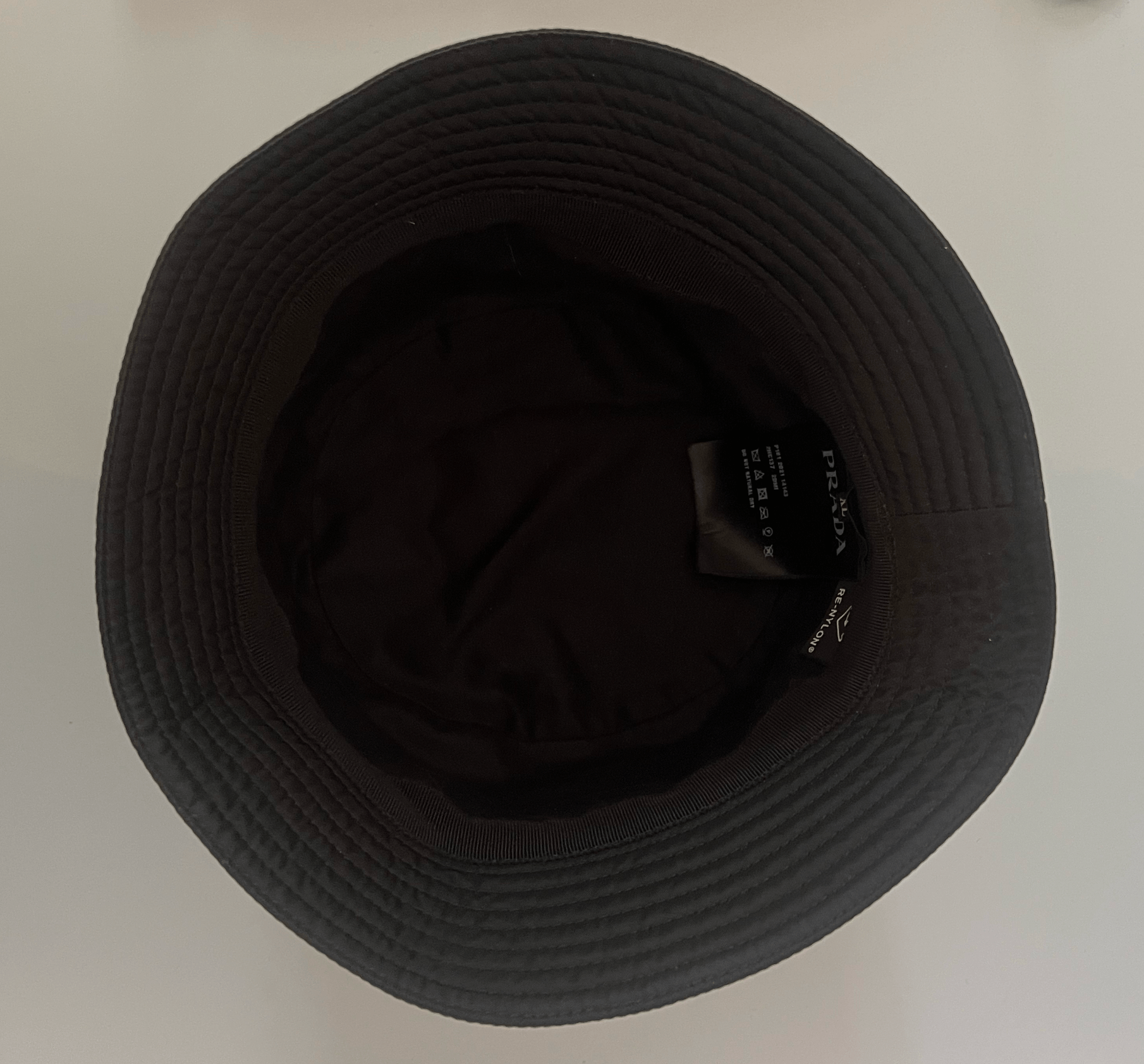 PRADA Re-Nylon バケットハット 黒 ナイロン XL 0400019361111_BLACK_A1?wid=600