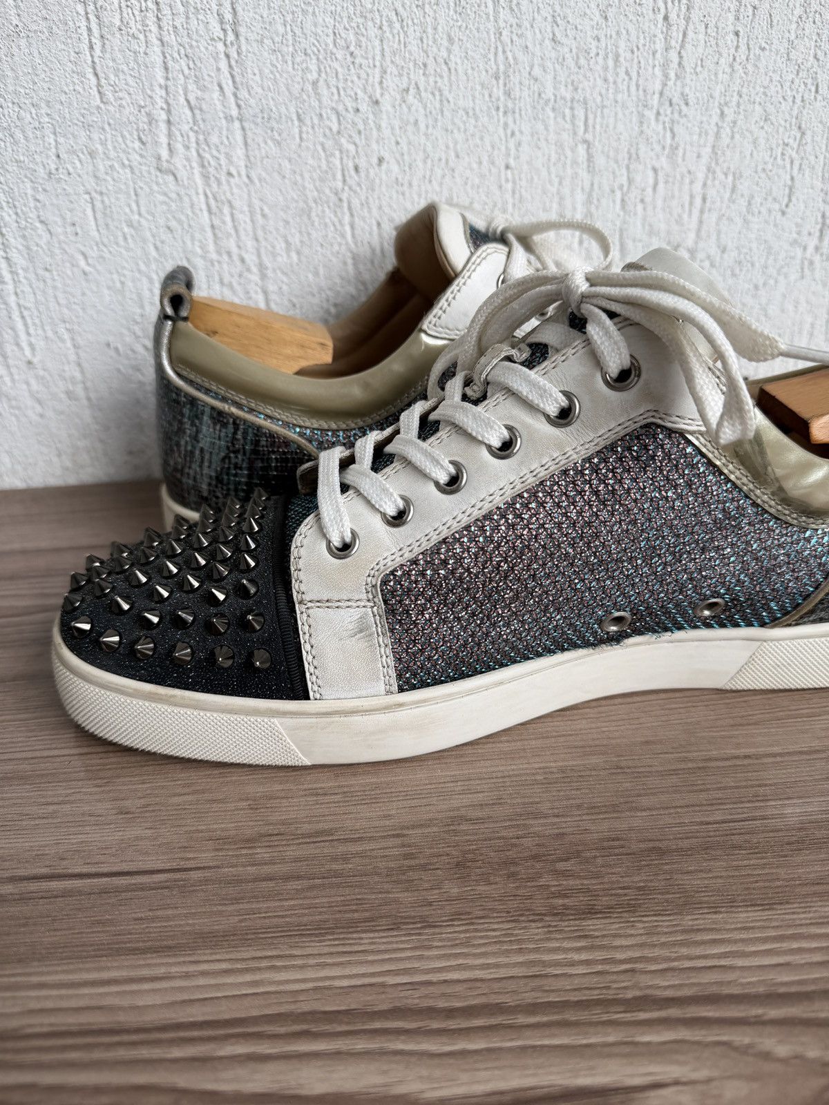 Christian Louboutin louis juniour orlato spike sneaker Size US 10.5 / EU 43-44 - 10 Thumbnail