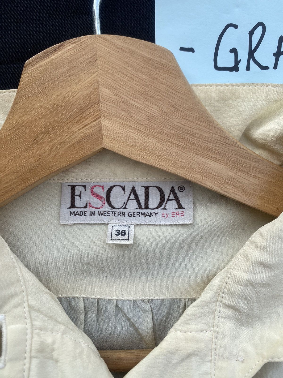Escada Rare Vintage ESCADA Blouse Size S / US 4 / IT 40 - 7 Thumbnail