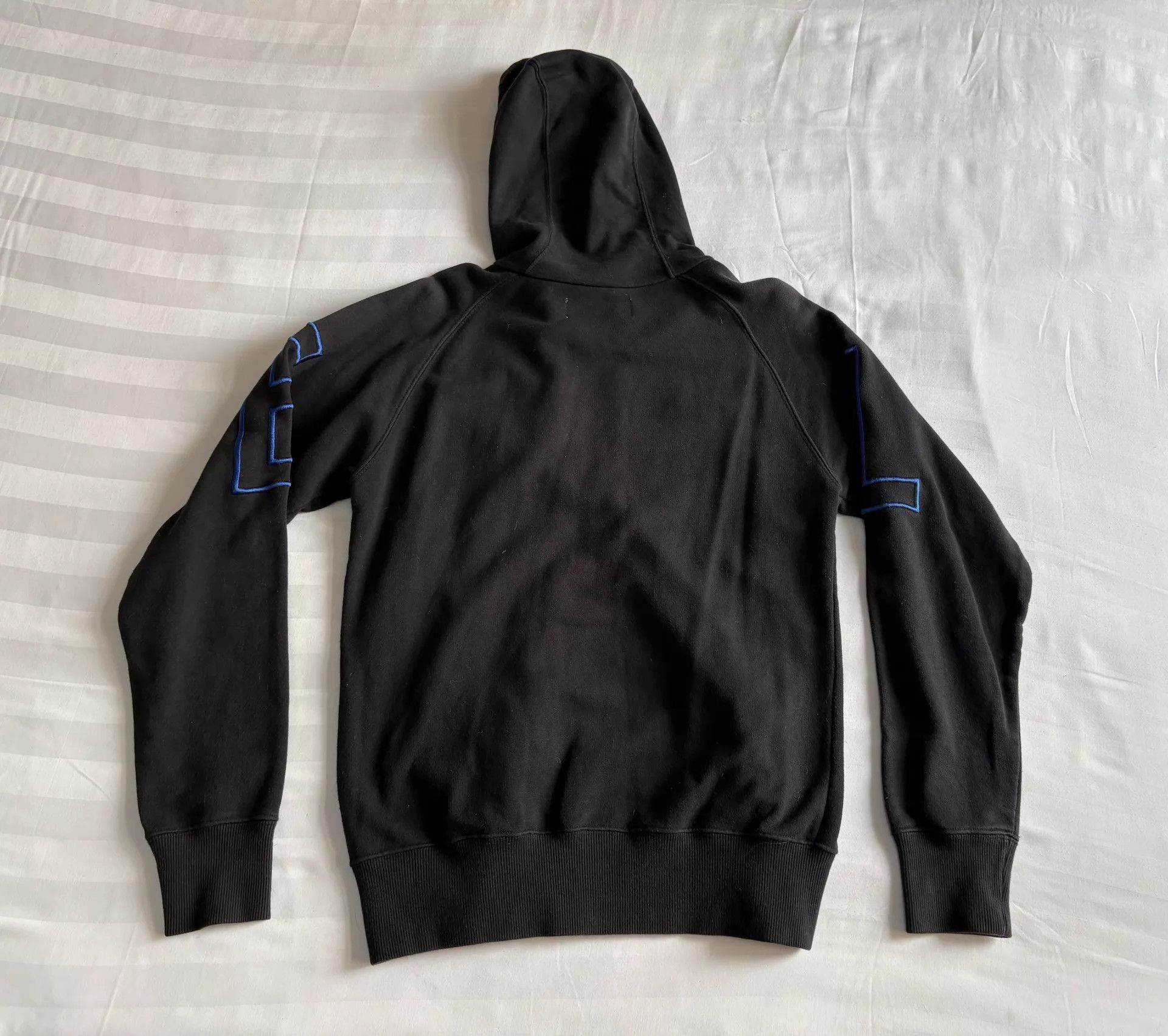 Walter Van Beirendonck WVB LOVE & Orange Smiley Pointed Hoodie S Size S / US 4 / IT 40 - 8 Thumbnail