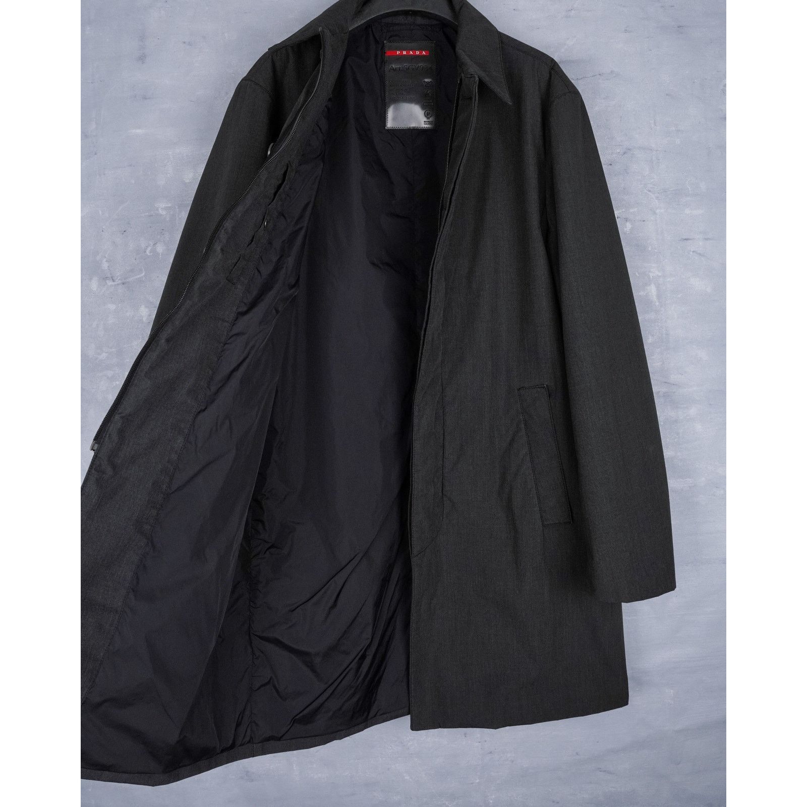 Prada Prada linea rossa gray kevlar blend logo tab coat jacket Size US XL / EU 56 / 4 - 5 Thumbnail
