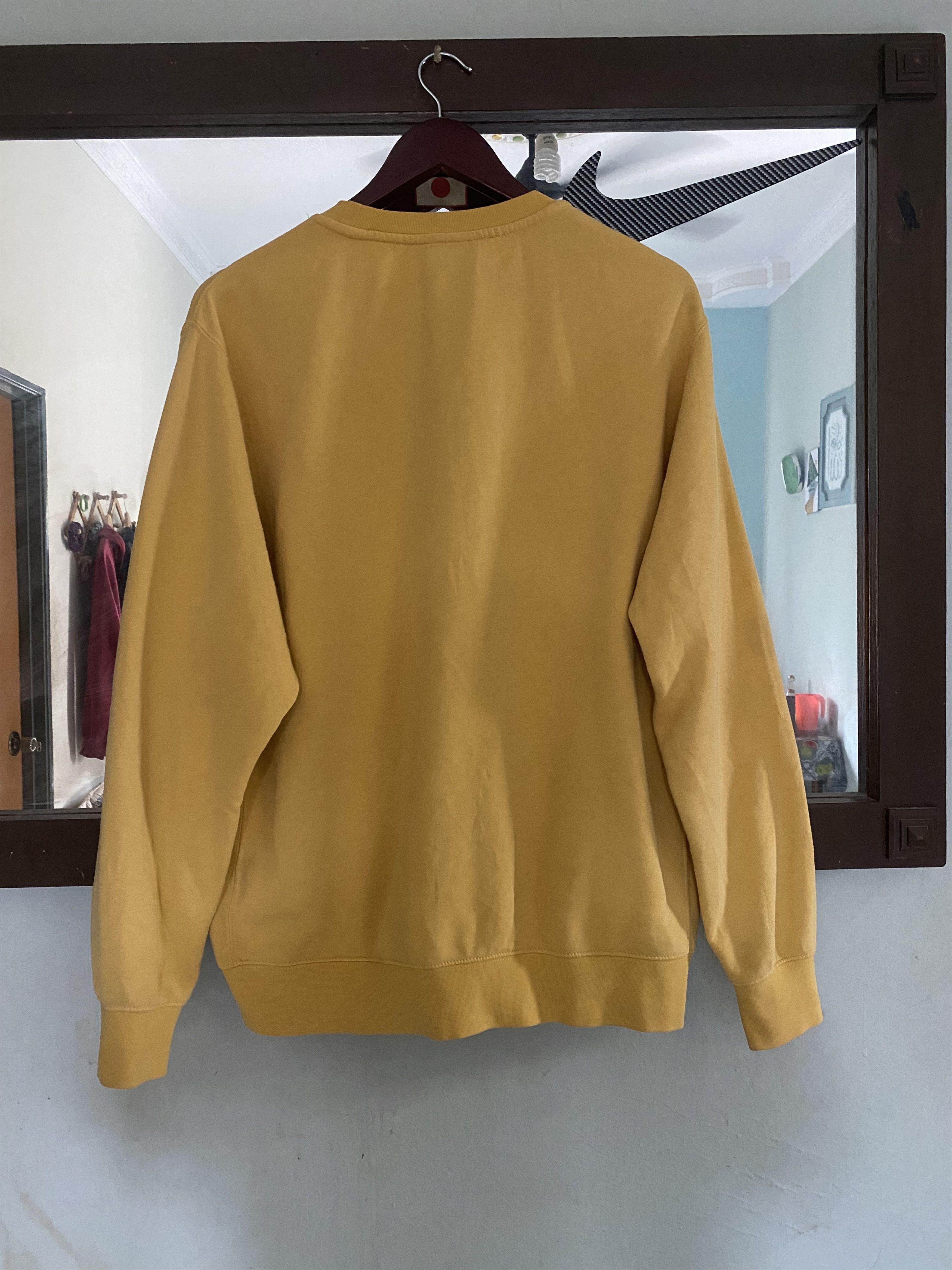 Nike × Vintage Nike Sweatshirt Yellow L Size Size US L / EU 52-54 / 3 - 5 Thumbnail