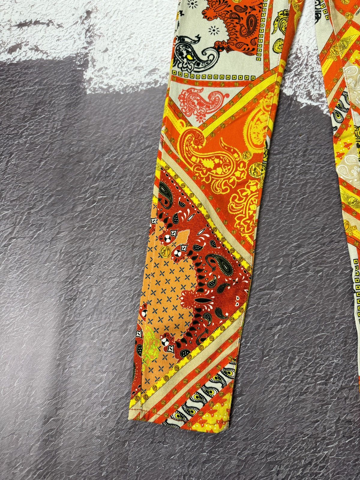 Versace Authentic Versace Jeans Baroque Pants rare jeans Size 26" / US 2 / IT 38 - 5 Thumbnail