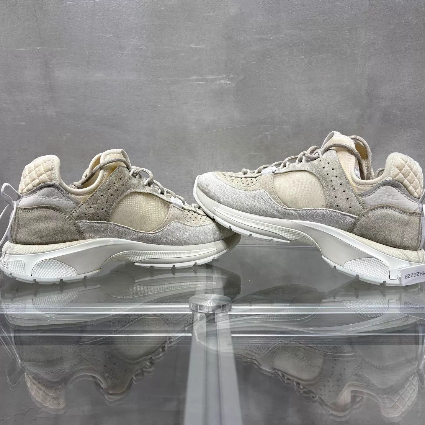 Chanel Chanel Double C Sneaker Cream 41 Size US 8 / EU 41 - 5 Thumbnail