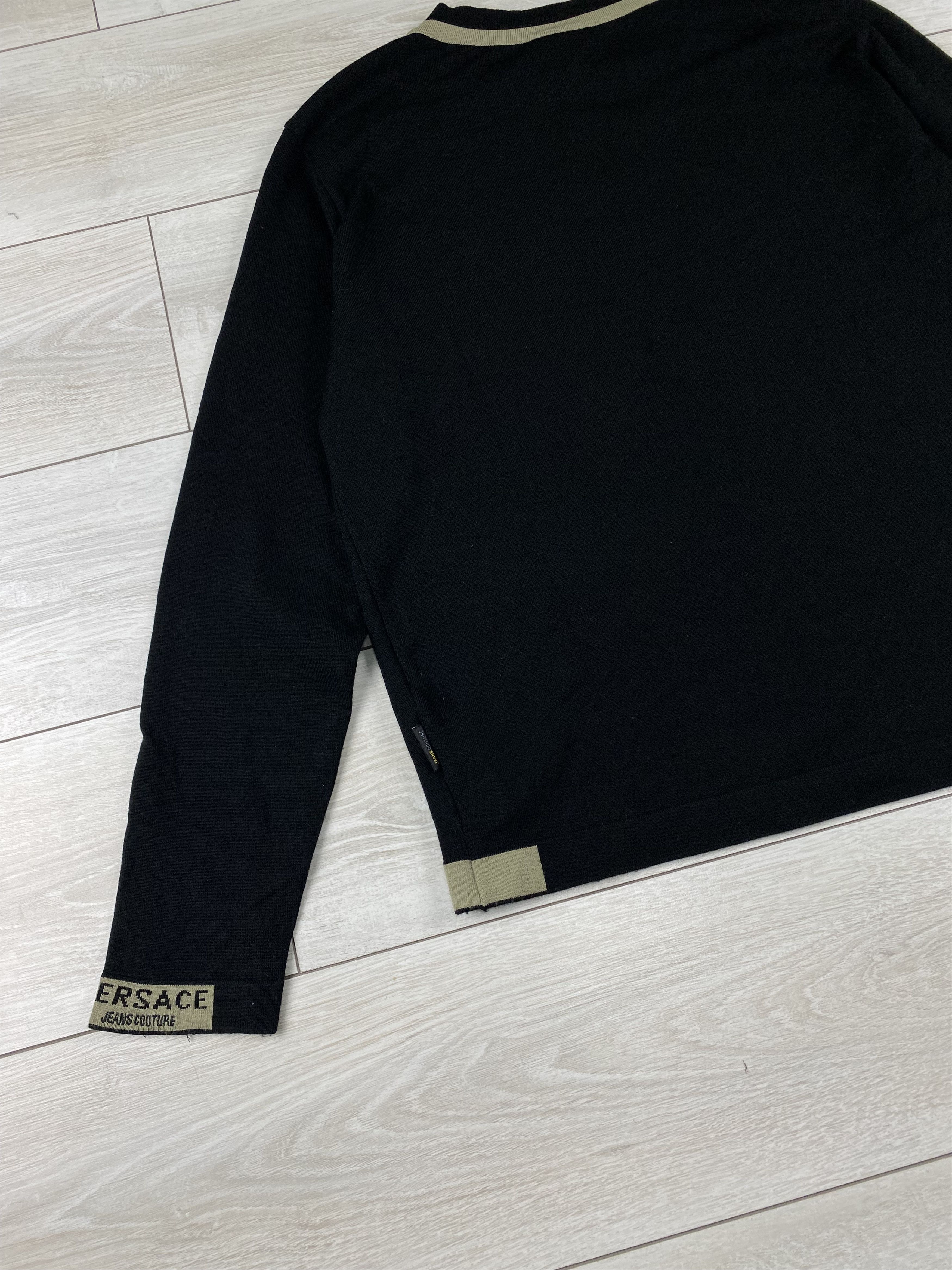 Versace VINTAGE VERSACE JEANS COUTURE JUMPER SWEATER SIZE L Size US L / EU 52-54 / 3 - 8 Thumbnail