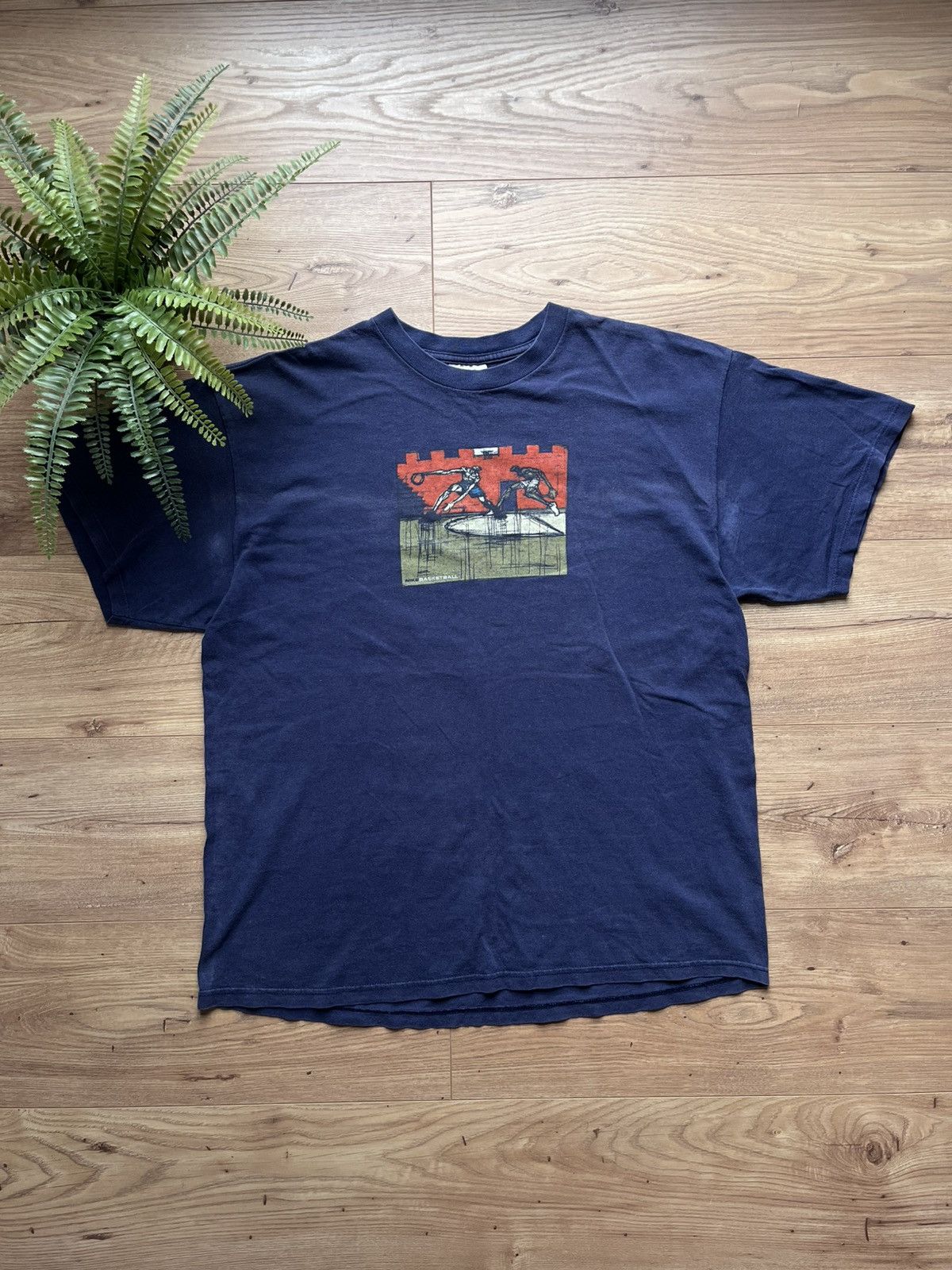 Nike 90’s NIKE BASKETBALL FADED BIG LOGO TEE Y2K SWOOSH RETRO Size US L / EU 52-54 / 3 - 1 Thumbnail