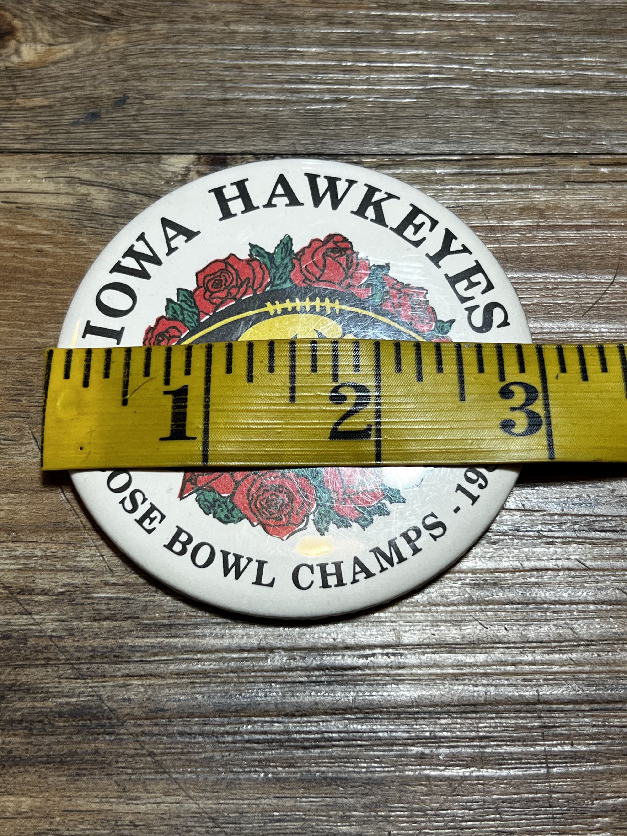 Vintage Vintage 1982 Iowa Hawkeyes Rose Bowl Champs Size ONE SIZE - 3 Thumbnail
