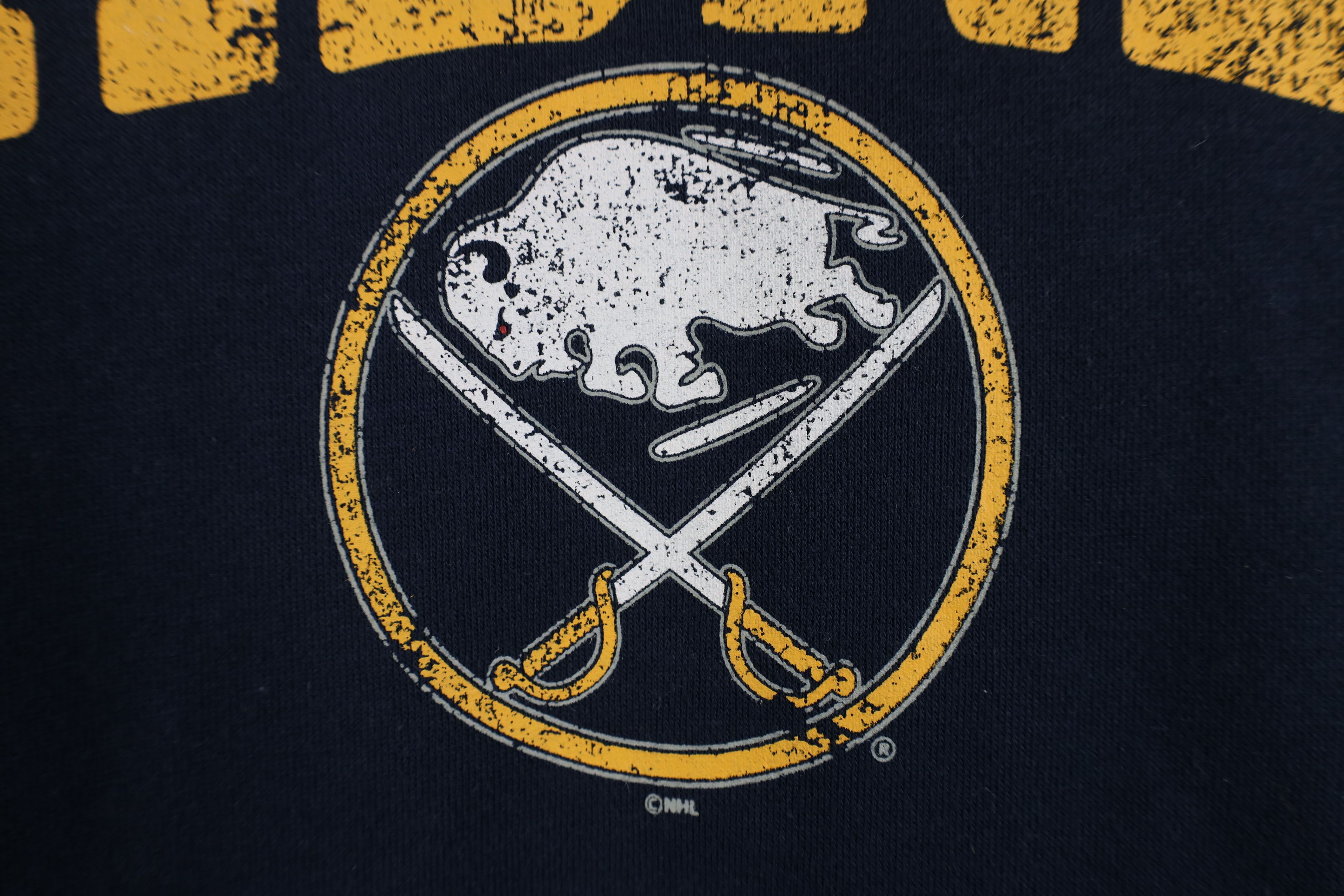 Vintage Vintage Y2K NHL Buffalo Sabres Hockey Hoodie Sweatshirt Blue Size US L / EU 52-54 / 3 - 5 Thumbnail