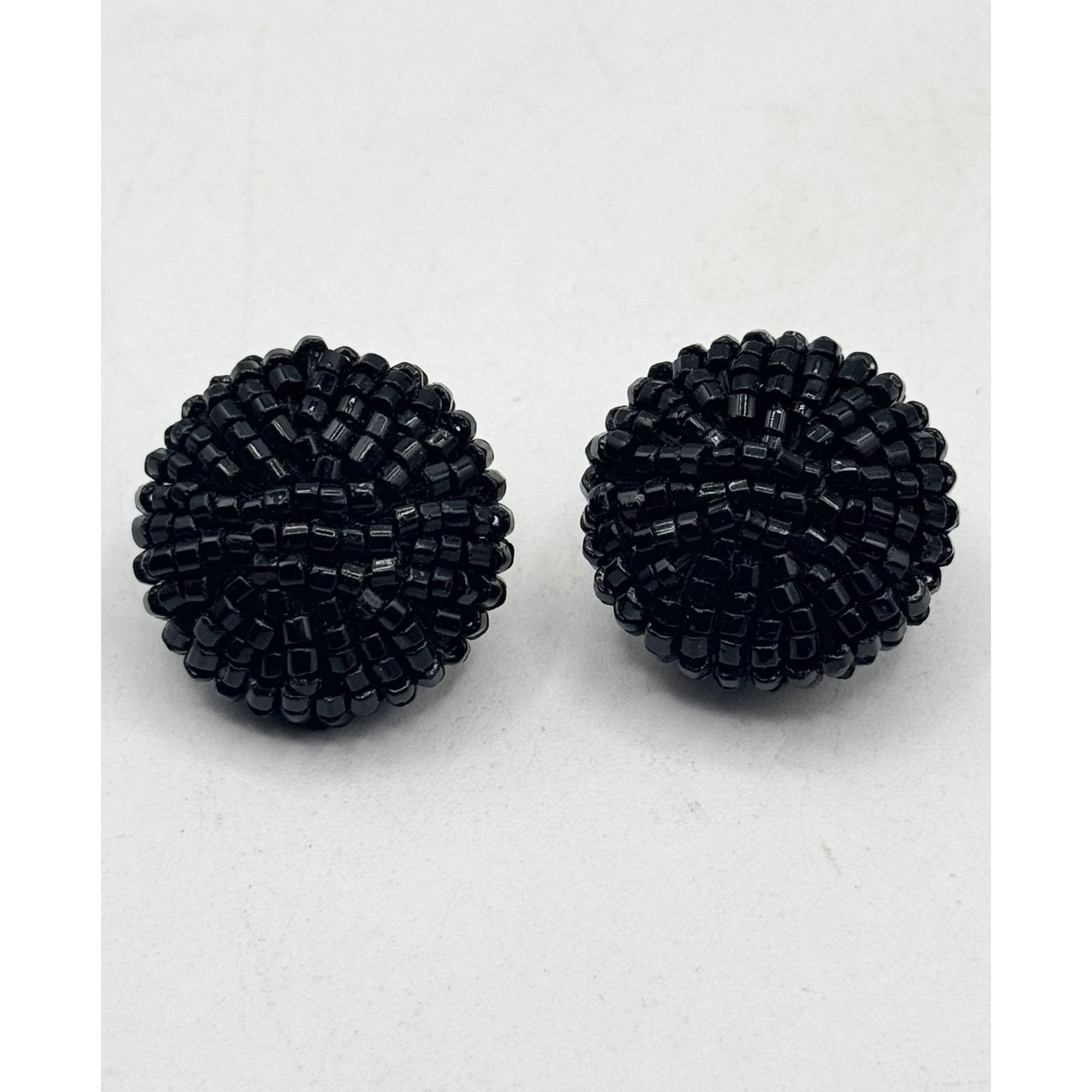 Vintage Vintage Black Glass Seed Bead Domed Clip On Beaded Earrings Size ONE SIZE - 2 Thumbnail