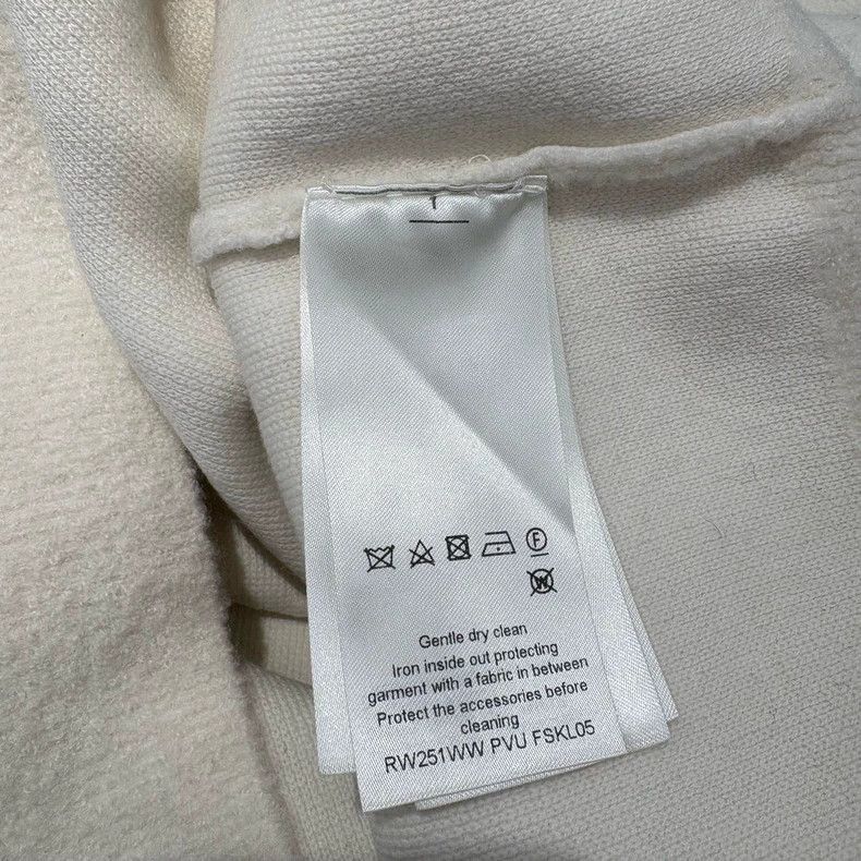 Louis Vuitton Louis Vuitton 25 New Beige 3D Embossed Logo Cashmere Knitt Size US M / EU 48-50 / 2 - 8 Thumbnail