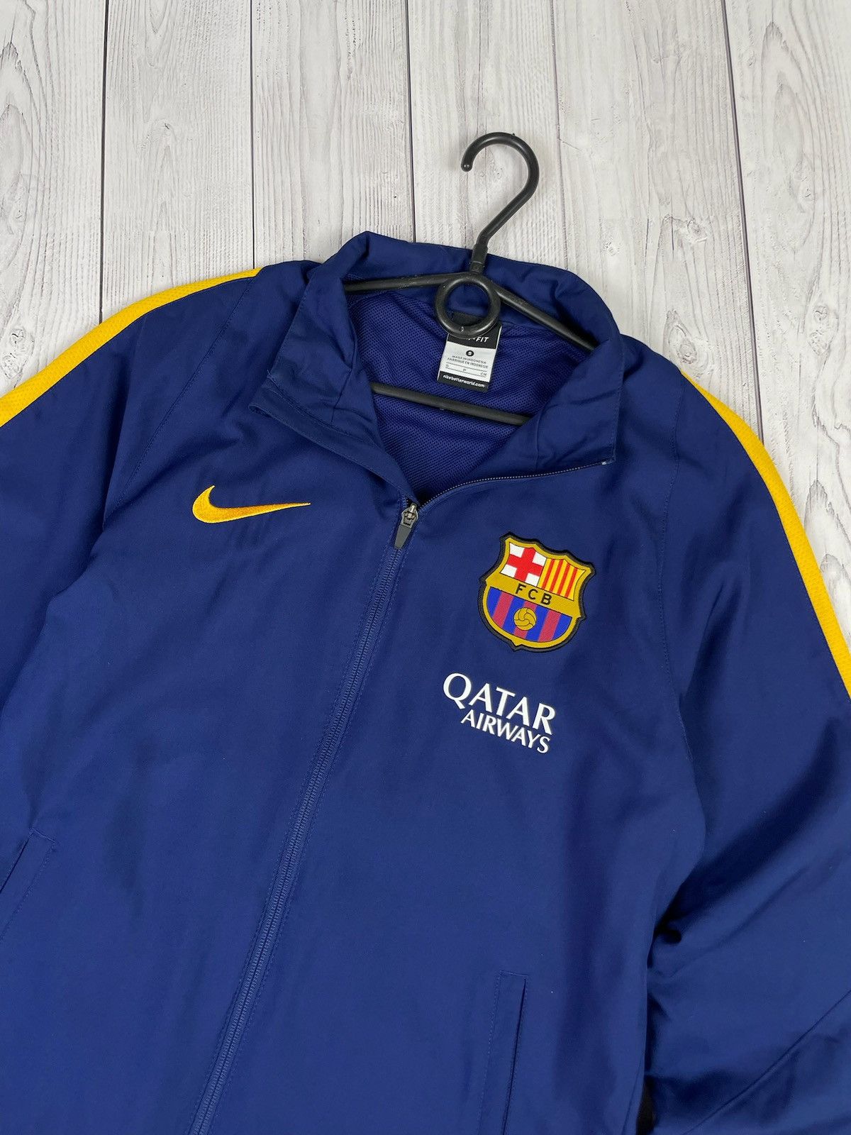 Nike Vintage Nike Barcelona soccer track suit size S blue rare Size US S / EU 44-46 / 1 - 3 Thumbnail