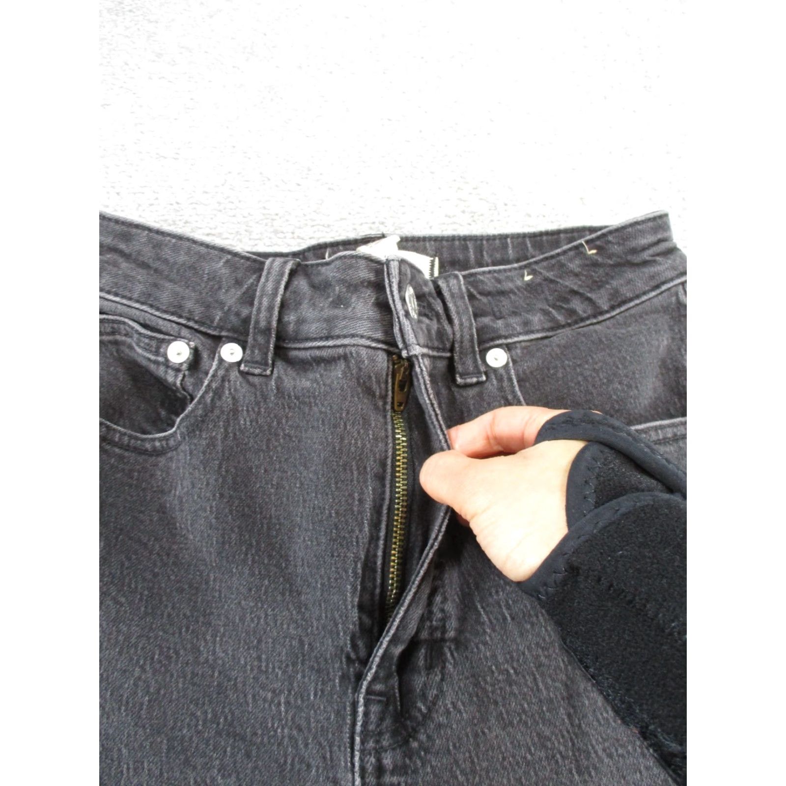 Madewell Madewell Jeans Womens 25 Curvy 90s Straight Gray Denim Size 42" / US 20 - 3 Thumbnail