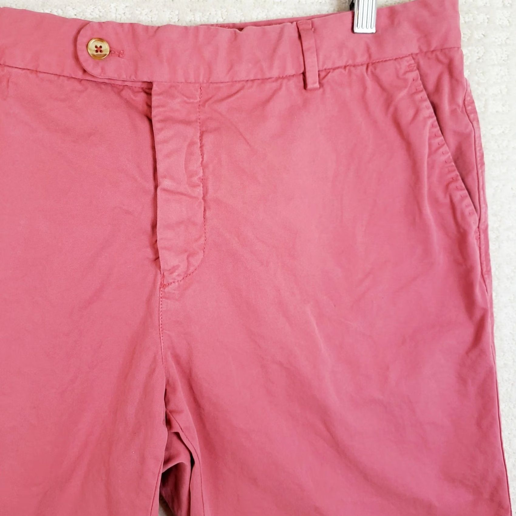 J.McLaughlin J. McLaughlin Shorts Mens 36 Nantucket Red Pink Golf Beach Resort Chino Flat Front Zip Pockets Classic Regular Cotton 10 In Inseam Size US 36 / EU 52 - 4 Thumbnail