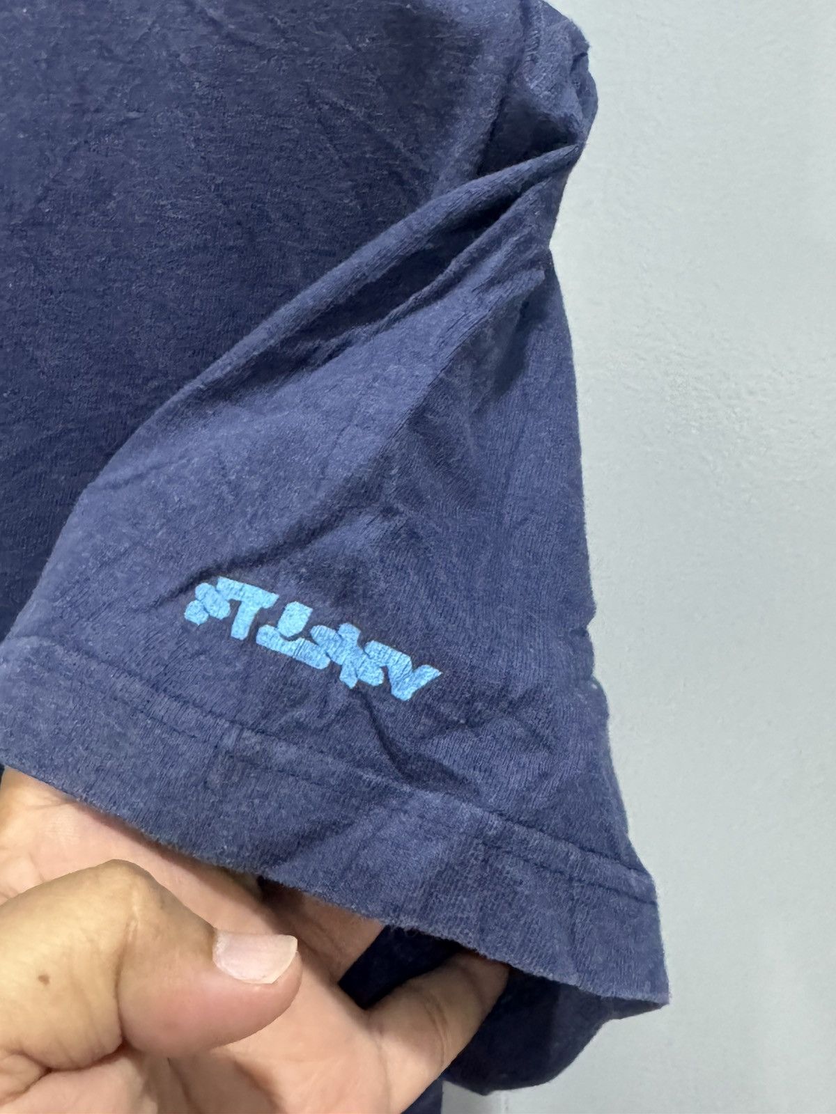 Stussy STUSSY two thousand one international - vintage 00’ tshirt Size US M / EU 48-50 / 2 - 4 Thumbnail