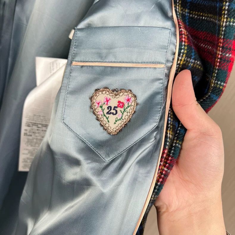 Gucci Gucci Heavy industry wool plaid embroidered floral coat 250 Size XL / US 12-14 / IT 48-50 - 6 Thumbnail