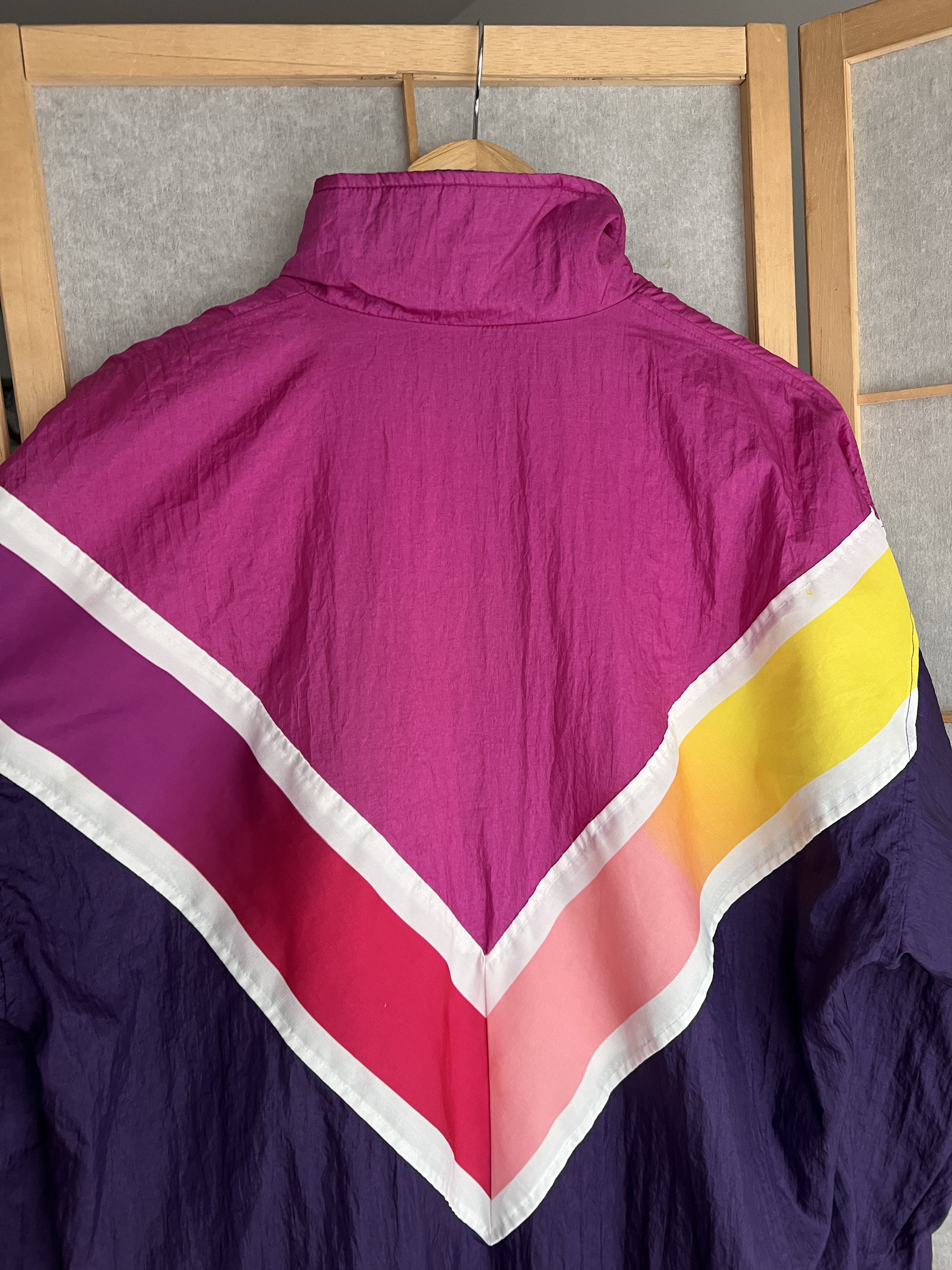 Sergio Tacchini Sergio Tacchini vintage 80s 90s nylon track top retro jacket Size US L / EU 52-54 / 3 - 6 Thumbnail