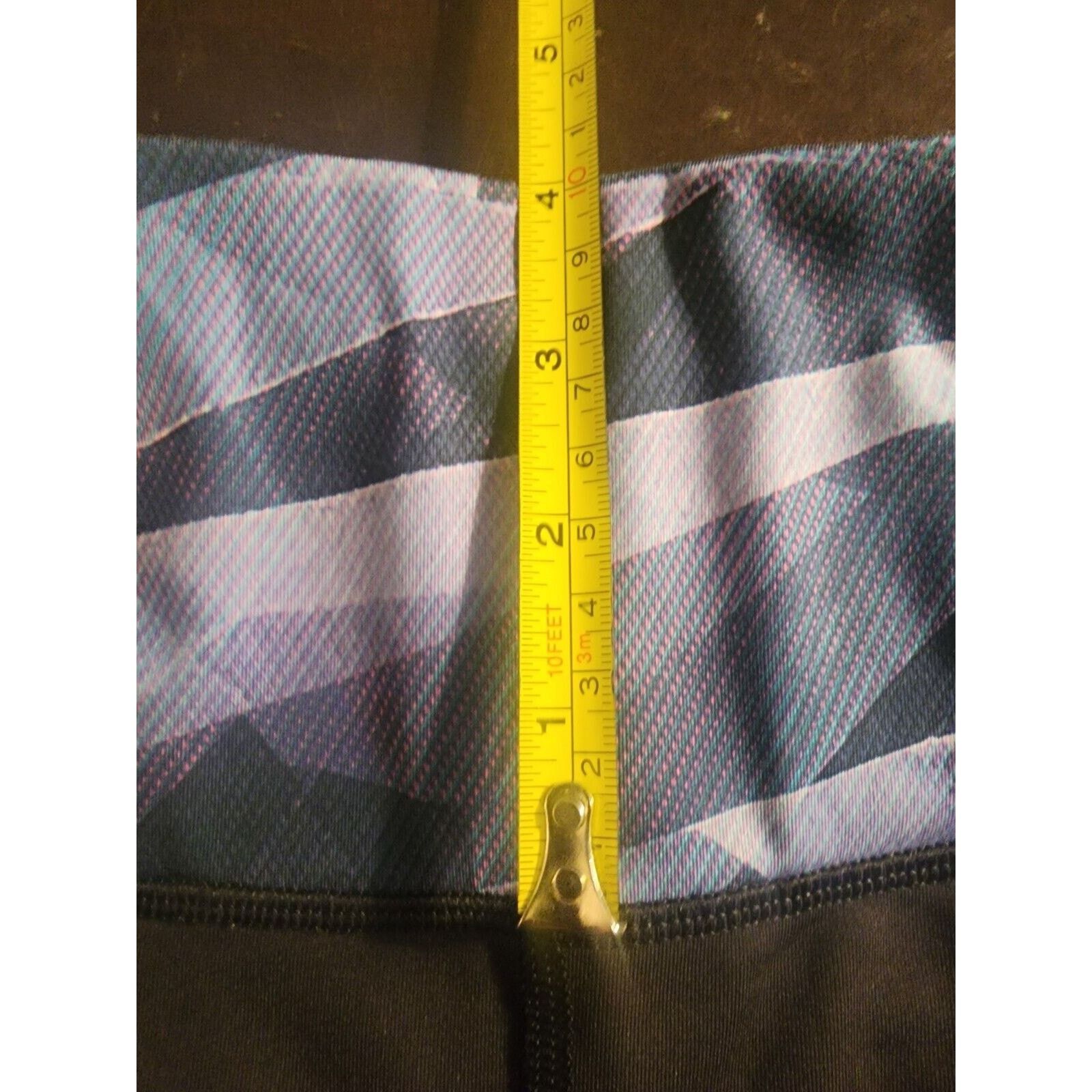 Lululemon Lululemon Womens Criss Cross Mesh Leggings Sz 4 Black Size 27" / US 4 / IT 40 - 6 Thumbnail