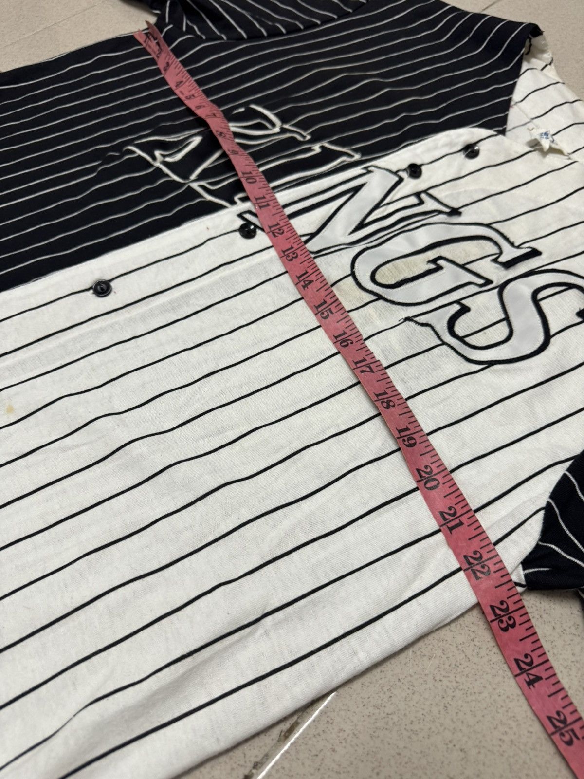Majestic × NHL × Vintage 1980s LOS ANGELES KINGS PINSTRIPES BASEBALL JERSEY XL Size US XL / EU 56 / 4 - 4 Thumbnail