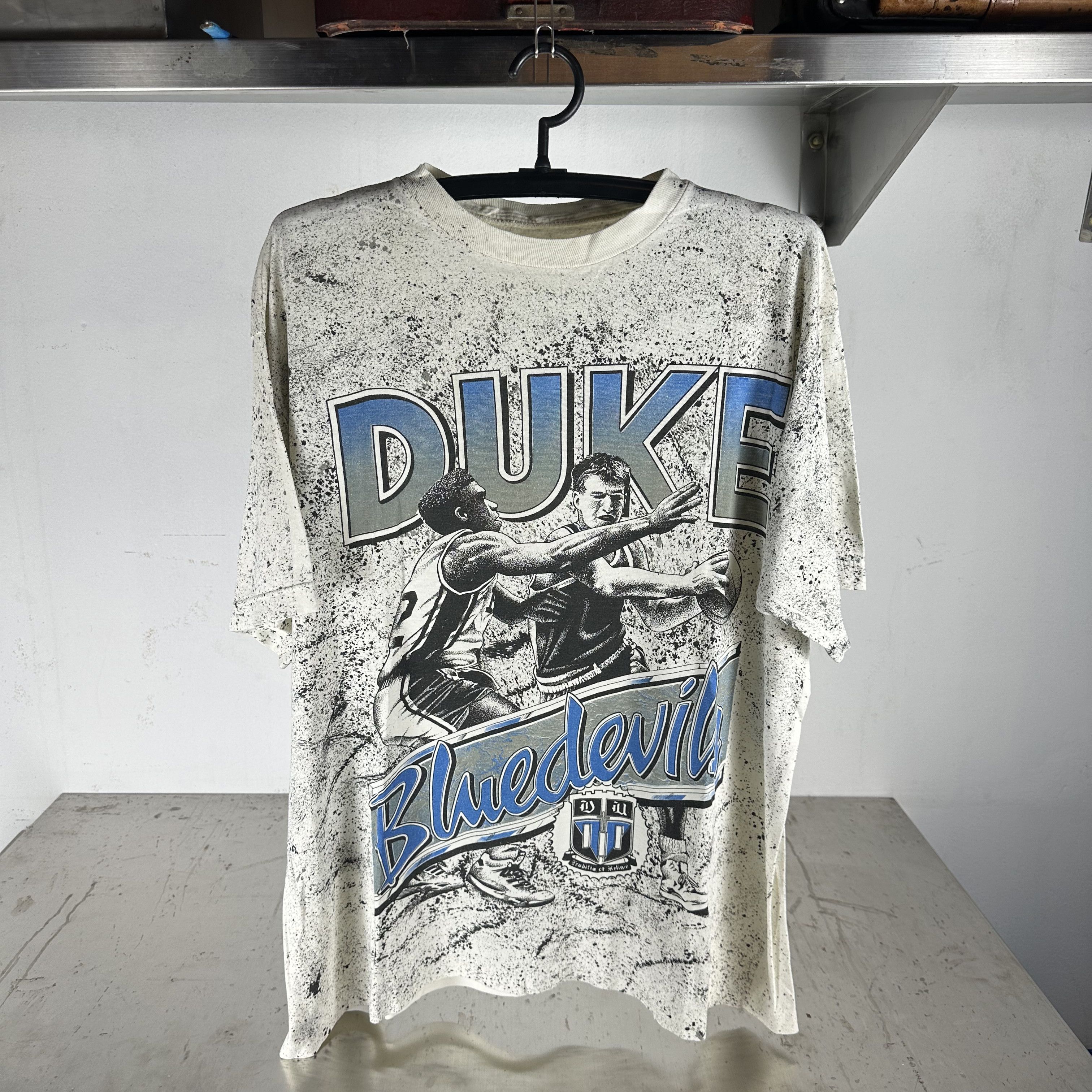 ​Vintage 90s Duke Blue Devils Basketball NCAA AOP XL T-shirt