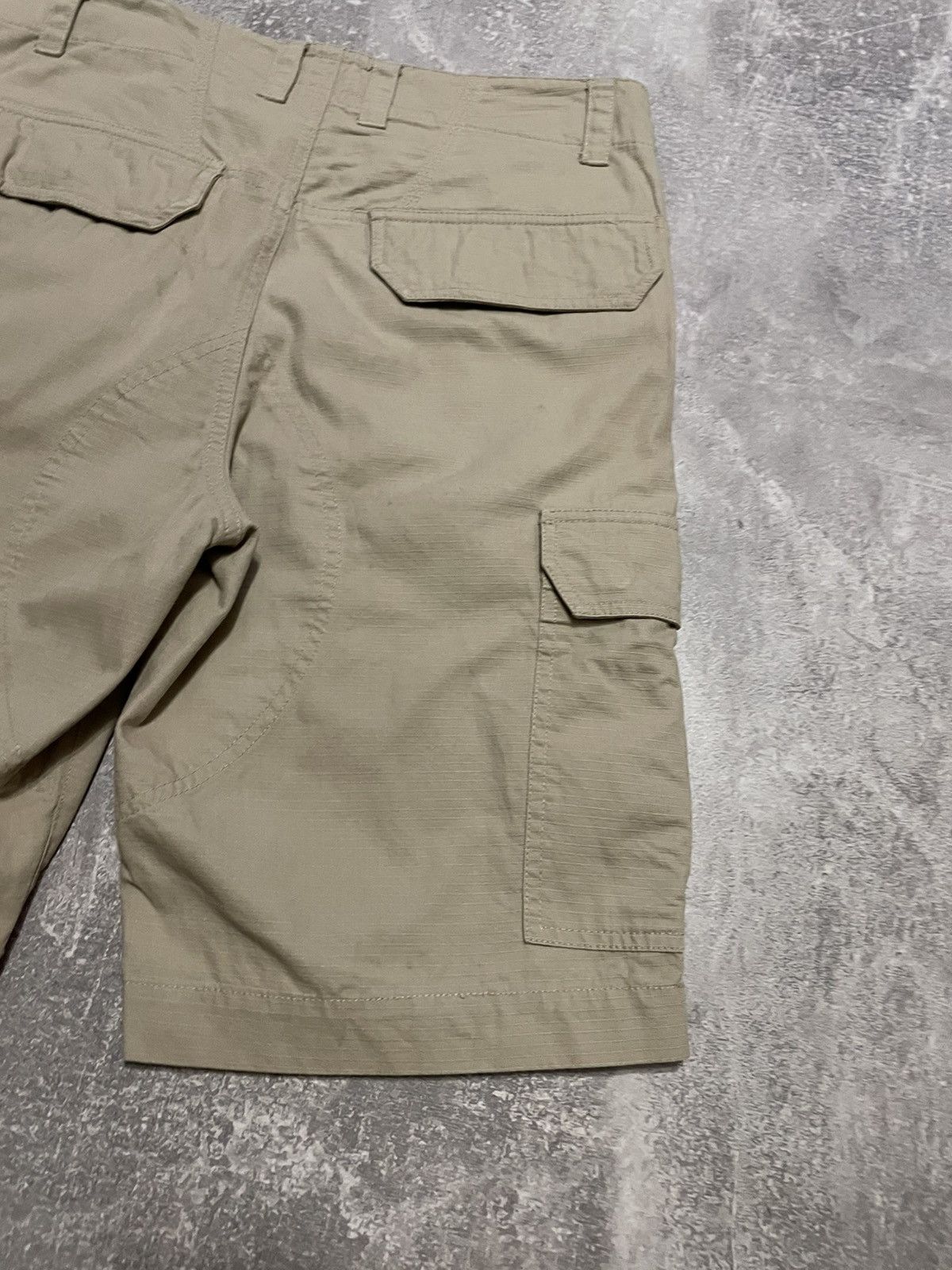 Dickies × Vintage Vintage Dickies Baige Cargo Shorts Size 30 Size US 30 / EU 46 - 13 Thumbnail