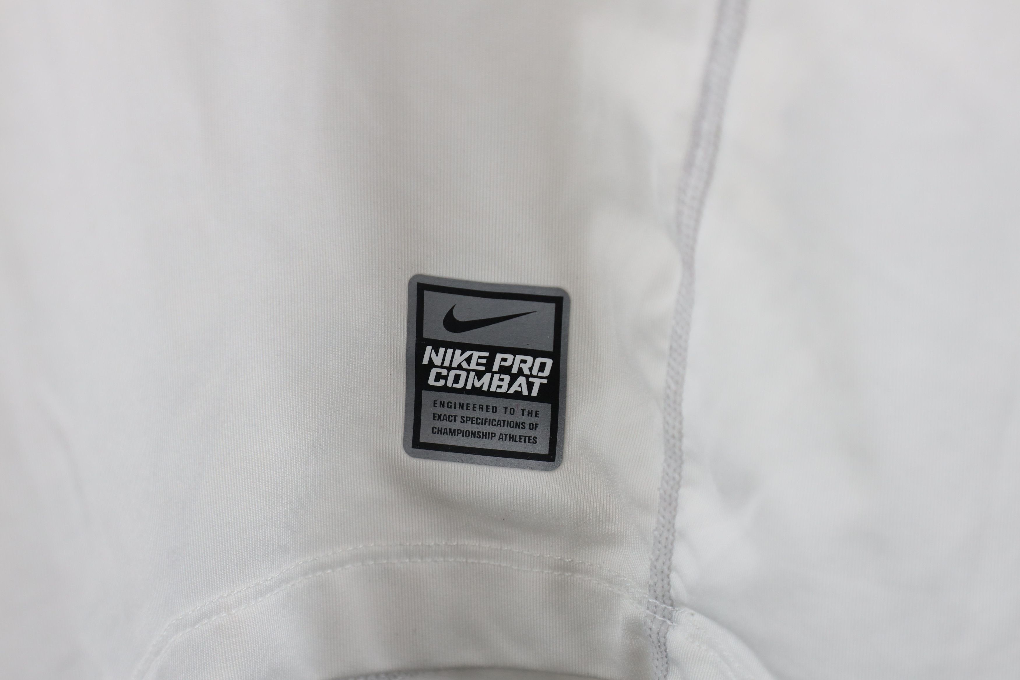 Nike × Vintage Nike Pro Combat Compression Gym Training T-Shirt White Size US L / EU 52-54 / 3 - 5 Thumbnail