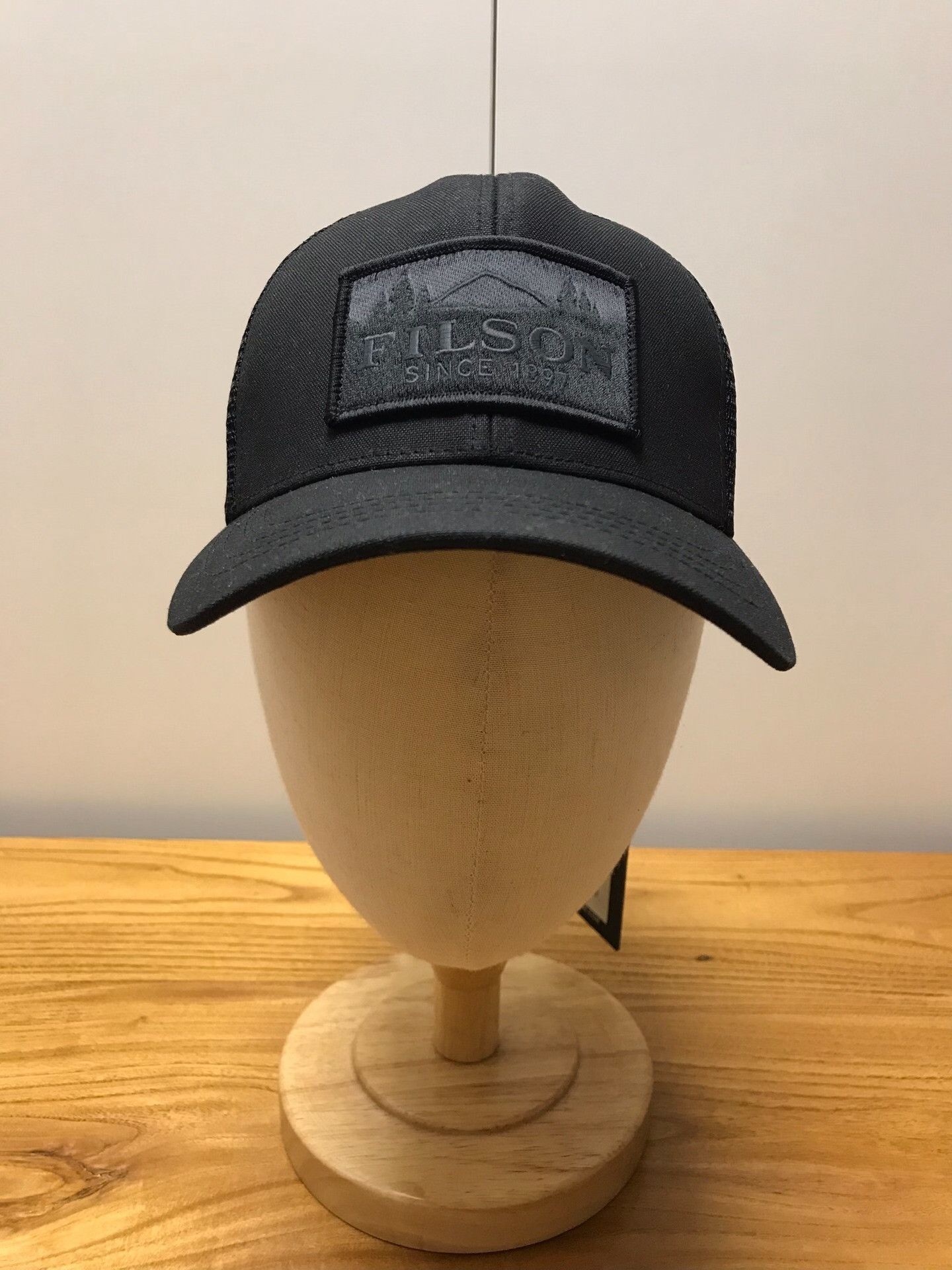 Filson Filson 11030237 Black Mesh Baseball Cap Size ONE SIZE - 1 Thumbnail