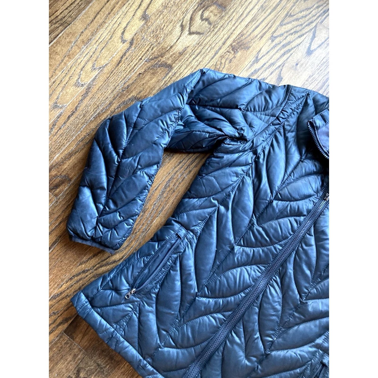 Eddie Bauer VINTAGE Eddie Bauer Jacket Womens S Black Down 700 Fill Quilted Full Zip Lined Pockets Outdoor Ski Classic Women Size S / US 4 / IT 40 - 2 Thumbnail