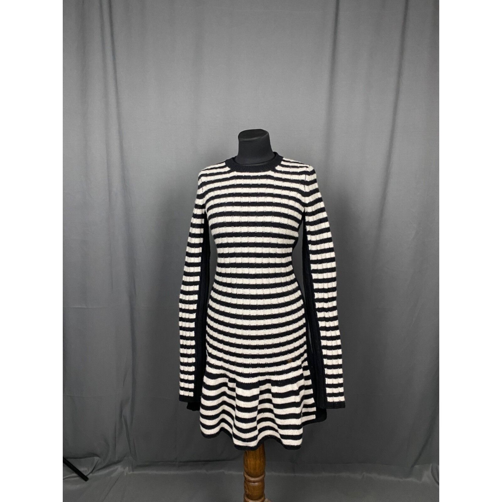 Sonia Rykiel MINT! 790$ RRP Sonia Rykiel White Black Striped Knit Wool D Size XS / US 0-2 / IT 36-38 - 2 Thumbnail