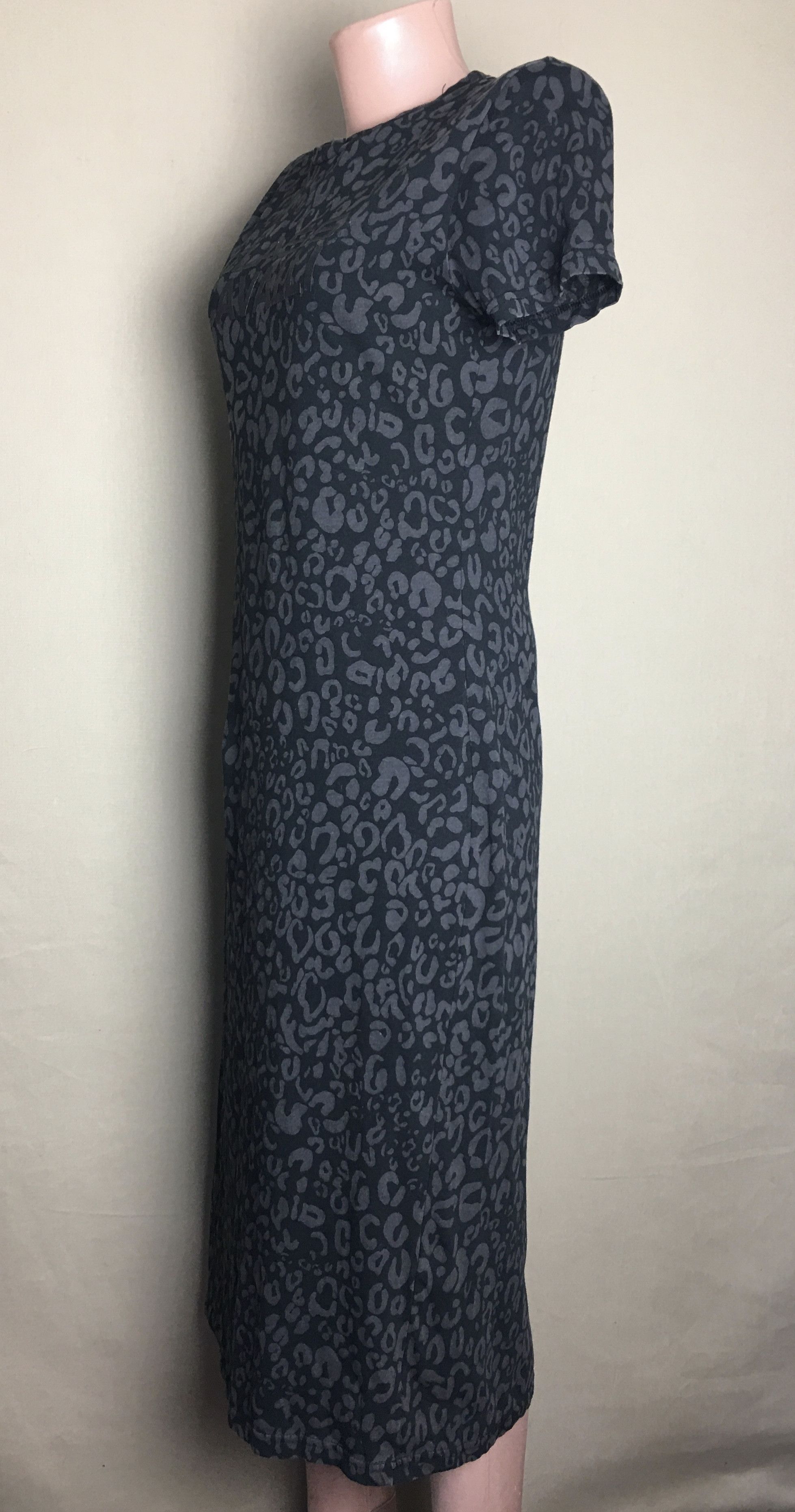 Roberto Cavalli Class by Roberto Cavalli Dress Gray Leopard Print Dress Sz L Size L / US 10 / IT 46 - 7 Thumbnail