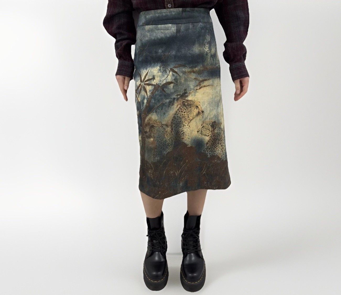 Vintage Olsen Y2K midi skirt animal print leopard vintage 2000’s Size 30" / US 8 / IT 44 - 1 Thumbnail
