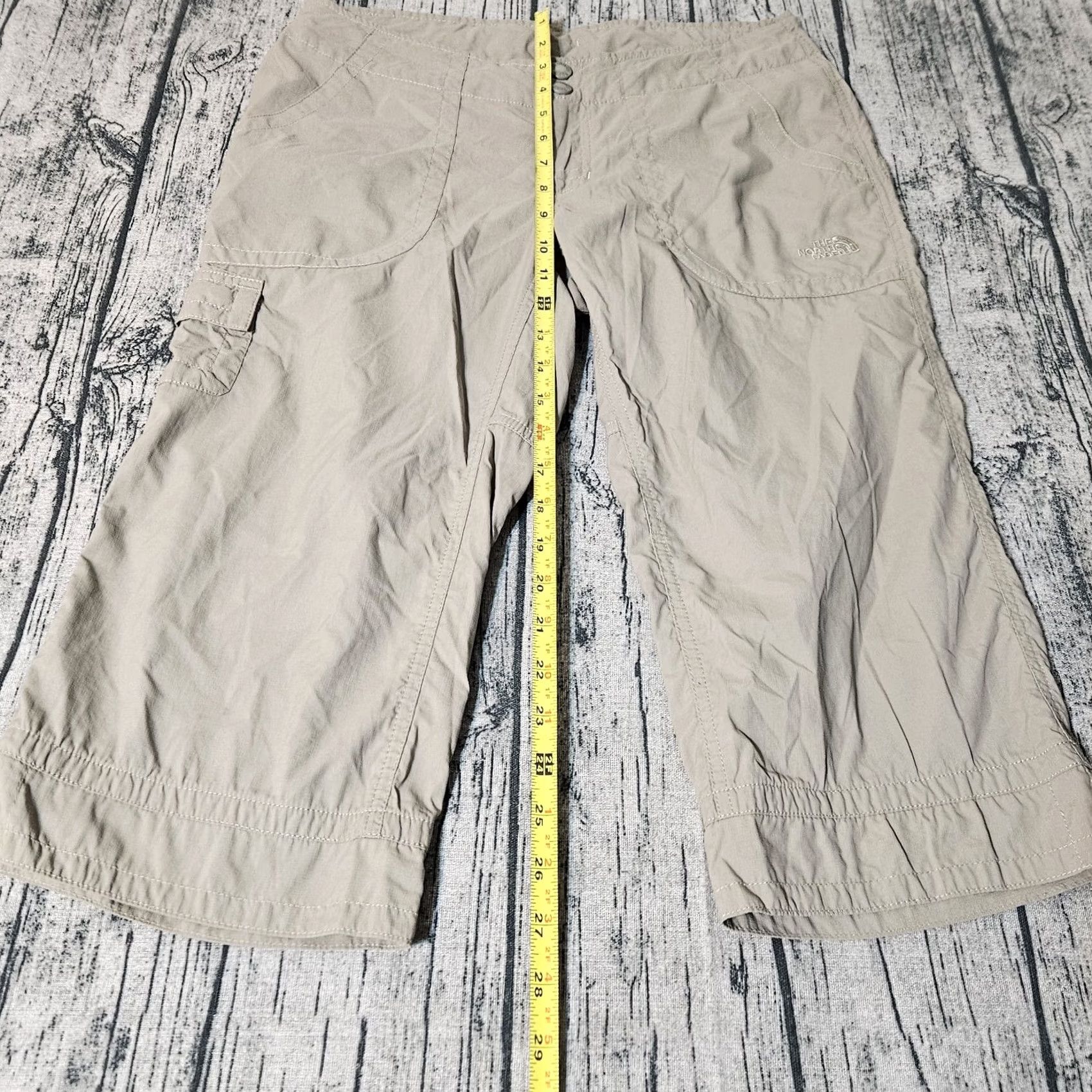 The North Face The North Face Women Pants Cropped 6 Beige Nylon Straight Regular Pocket Zipper Drawstring Button Logo Pockets Outdoor Hiking Beach Nature Sports Size 28" / US 6 / IT 42 - 7 Thumbnail