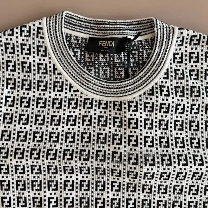 Fendi Fendi Grey Knit Sweater for Men . Size US L / EU 52-54 / 3 - 4 Thumbnail