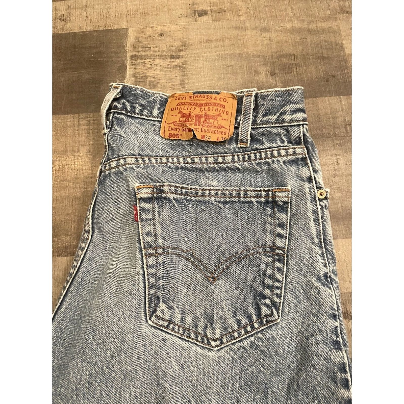 Levi's VTG Levi’s 505 Jeans Regular Fit Straight Leg 34x30 Mens Light Wash Denim Cotton Blue 90s Grunge USA Fat ??? Size US 34 / EU 50 - 2 Thumbnail