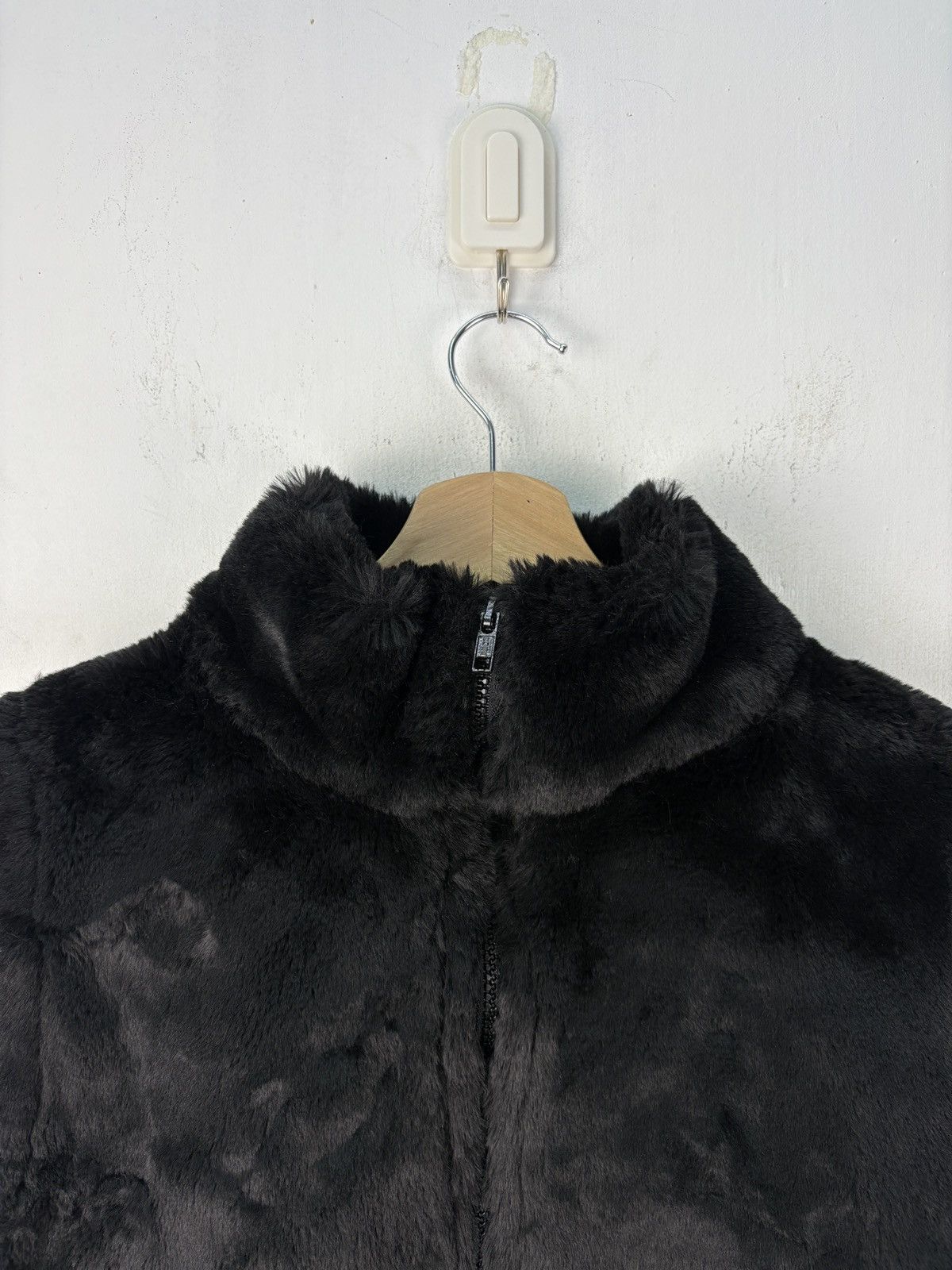 Japanese Brand Japanese Brand Faux Fur Shag Shaggy Vest Mohair Jacket Size US S / EU 44-46 / 1 - 2 Thumbnail