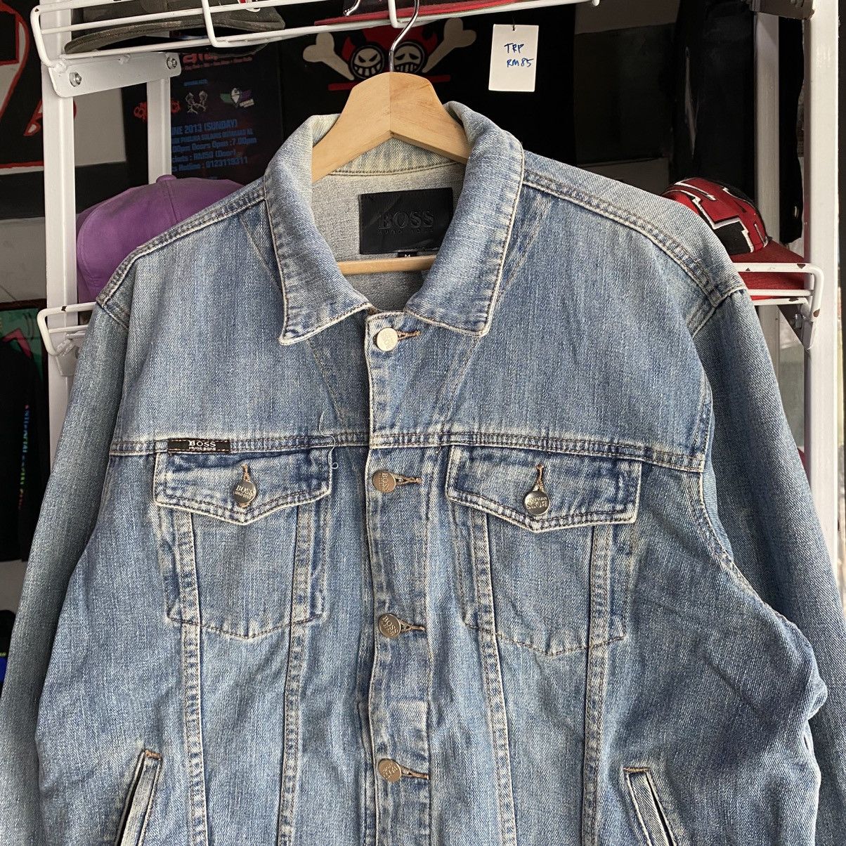 Hugo Boss Hugo Boss Faded Blue Denim Jacket Size US M / EU 48-50 / 2 - 3 Thumbnail
