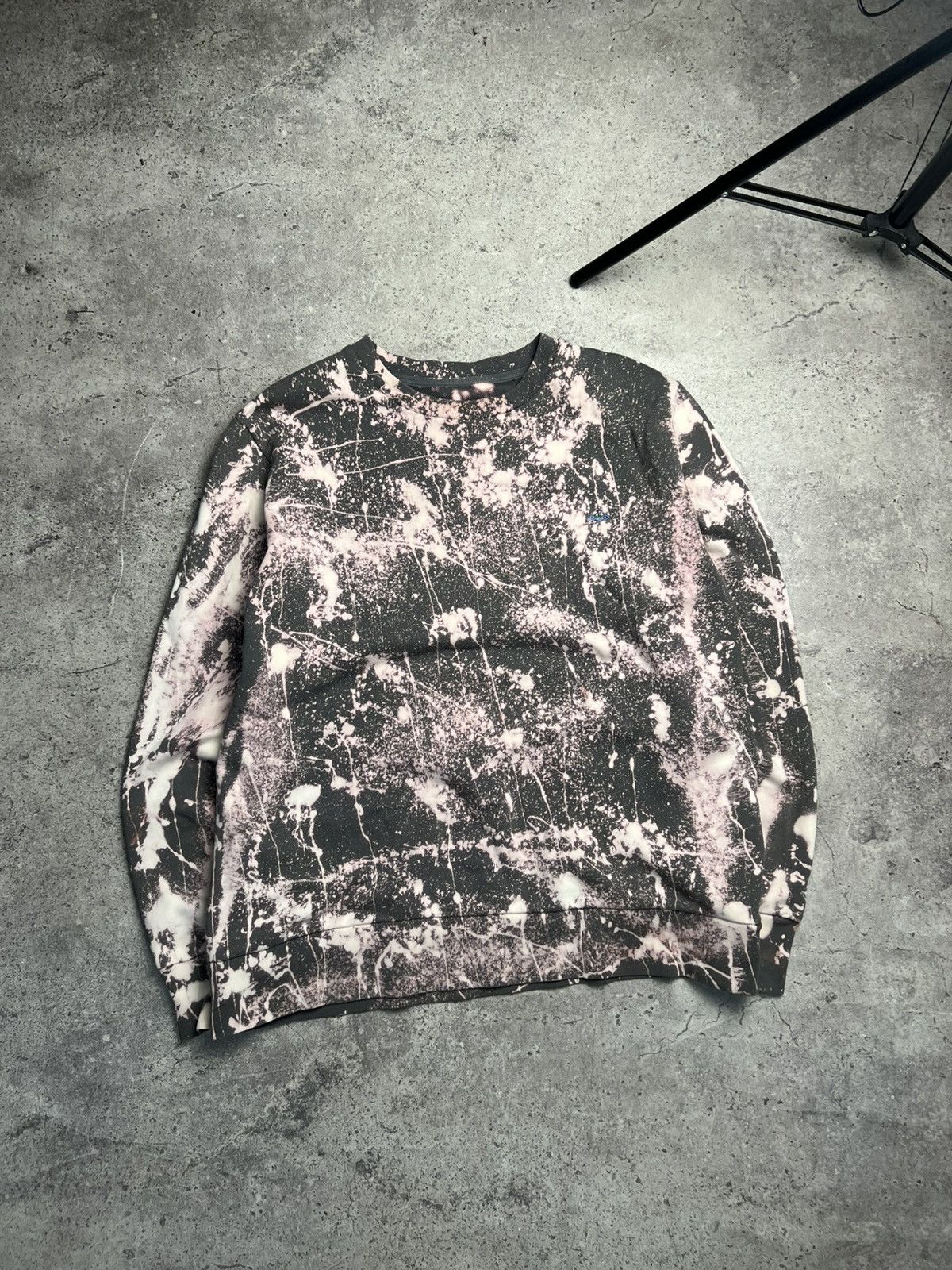 Vivienne Westwood Vintage Vivienne Westwood Sweatshirt Orb Logo Basic Pullover Size US L / EU 52-54 / 3 - 1 Thumbnail