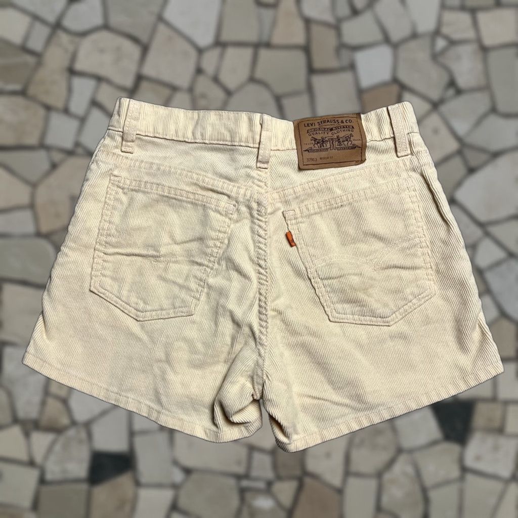 VINTAGE Levi's 913 Corduroy Shorts Regular Fit Women 29 Beige 70s Orange Tab Chino