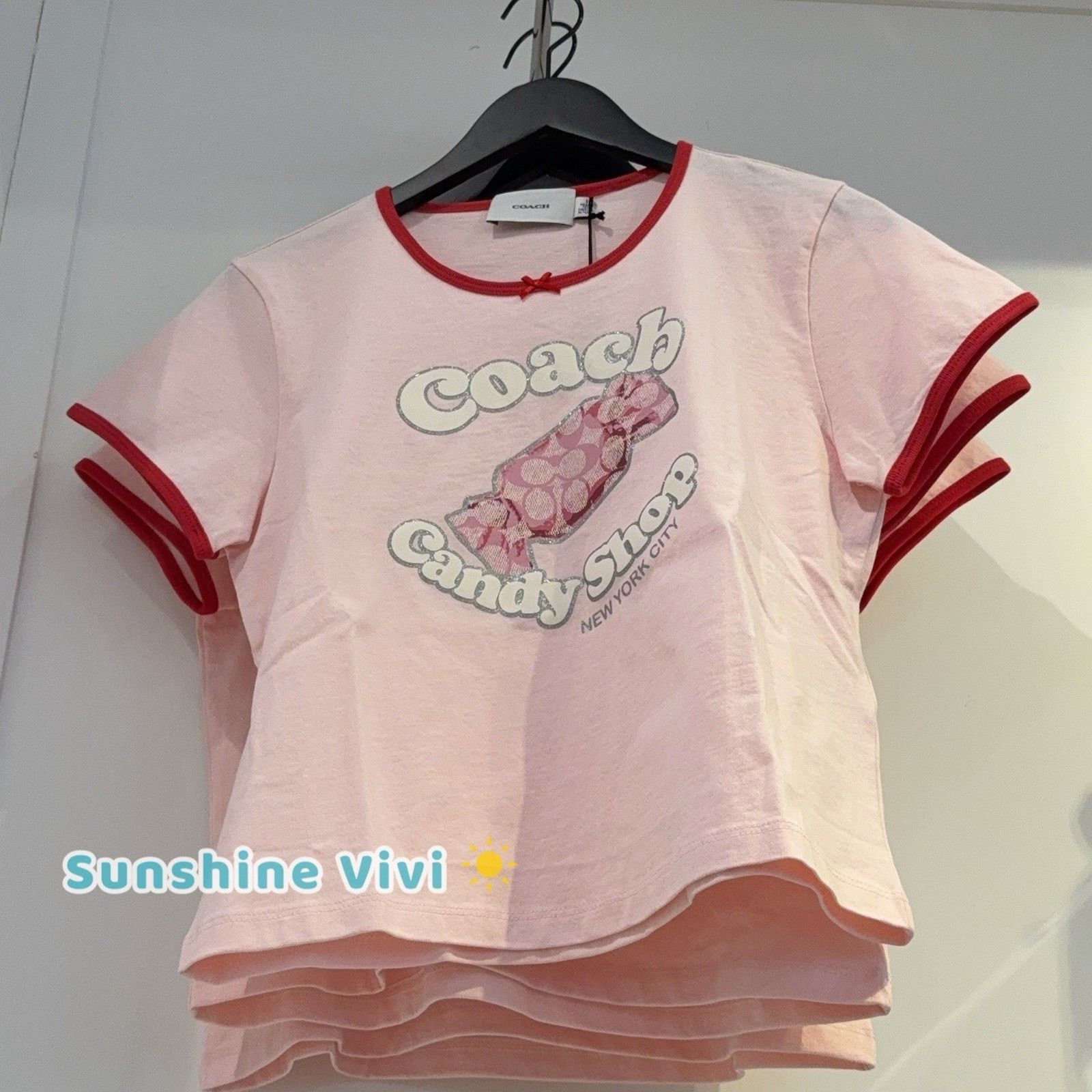 Strawberry NWT Coach Woman Candy Shop Scoop Neck T-Shirt Pink CDM76 XS Size XS / US 0-2 / IT 36-38 - 1 Thumbnail