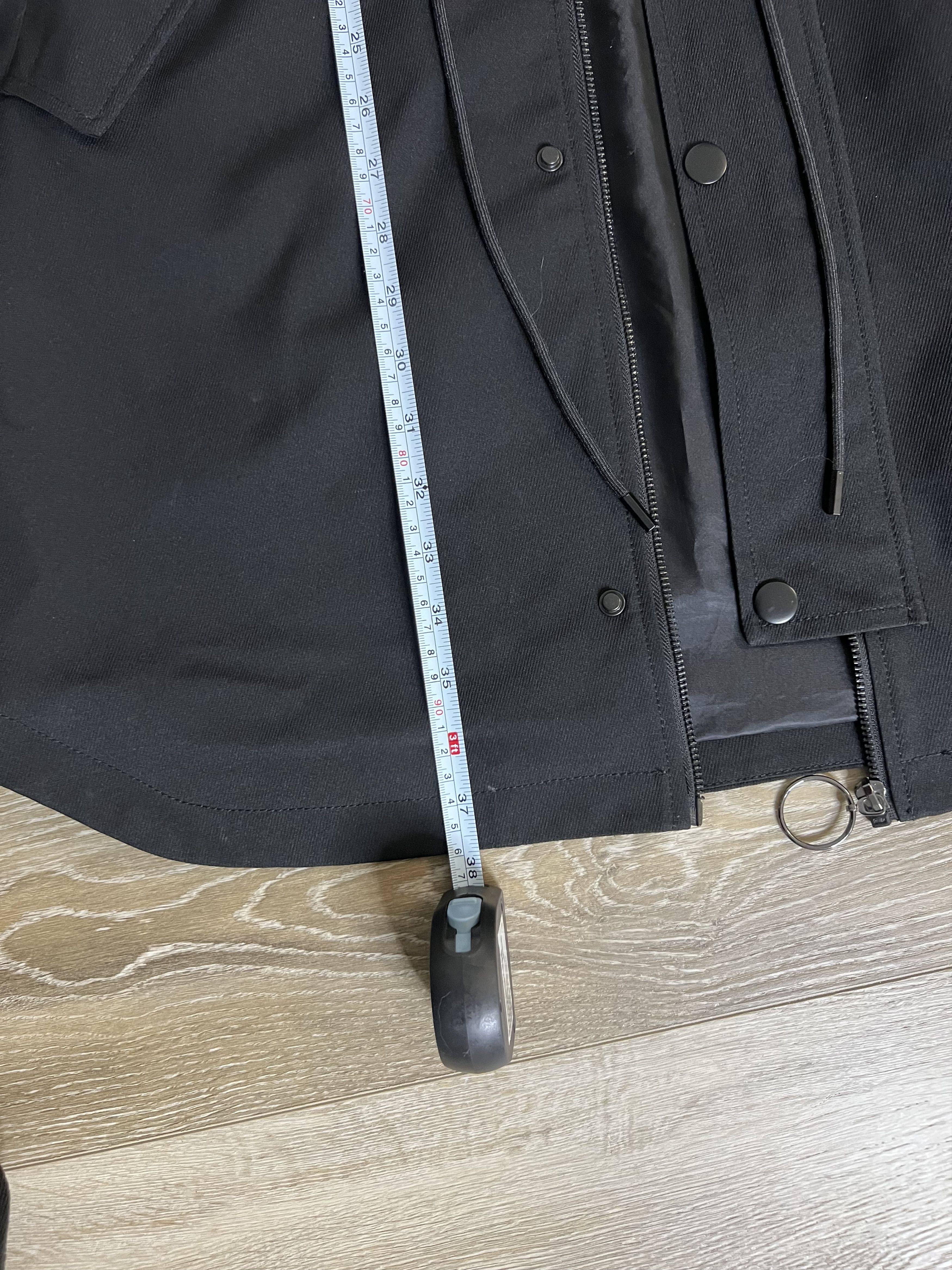 Other Letter Embroidery Threaded Black Parka with Red Straps Size US L / EU 52-54 / 3 - 11 Thumbnail