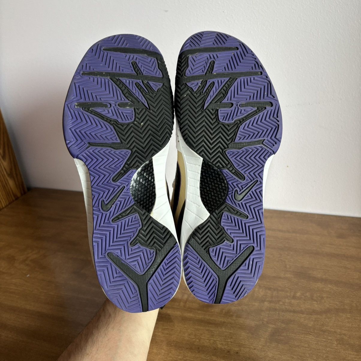 Nike Nike Kobe IV 2008 “Inline” PROMO SAMPLE SNEAKERS - Size 9 Size US 9 / EU 42 - 8 Thumbnail