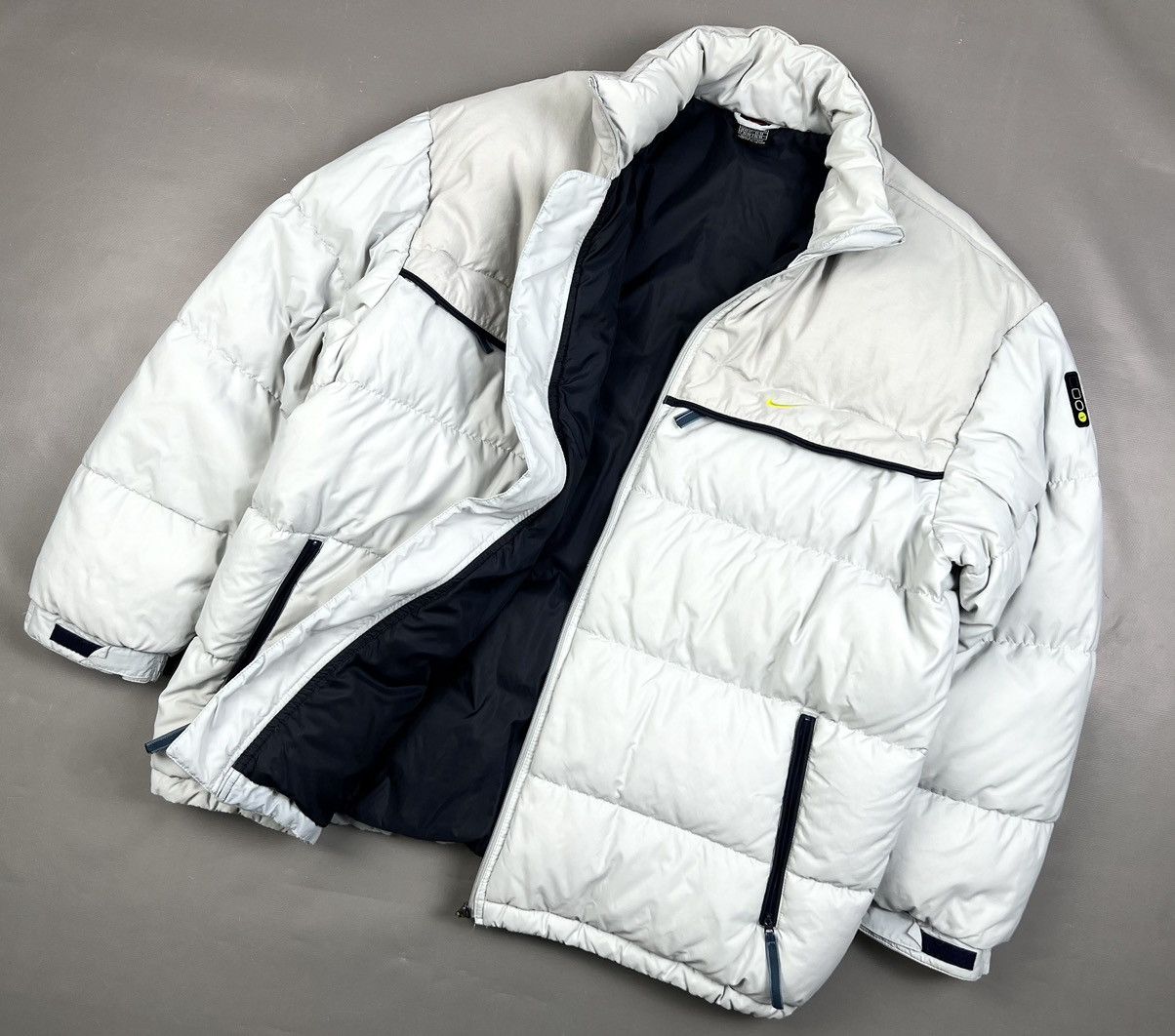 00’s Vintage Nike Puffer Jacket Y2K Gropcore