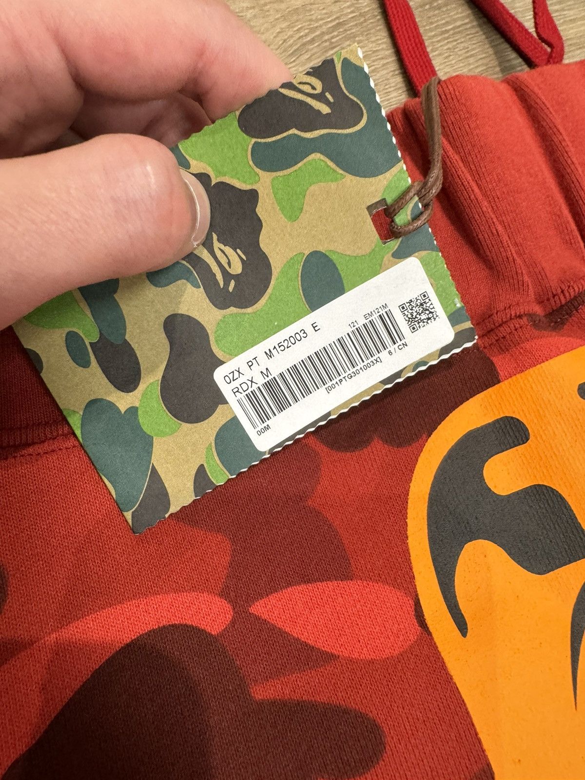 Bape Bape Red Camo Tiger Sweatpants XL Size US 36 / EU 52 - 2 Thumbnail