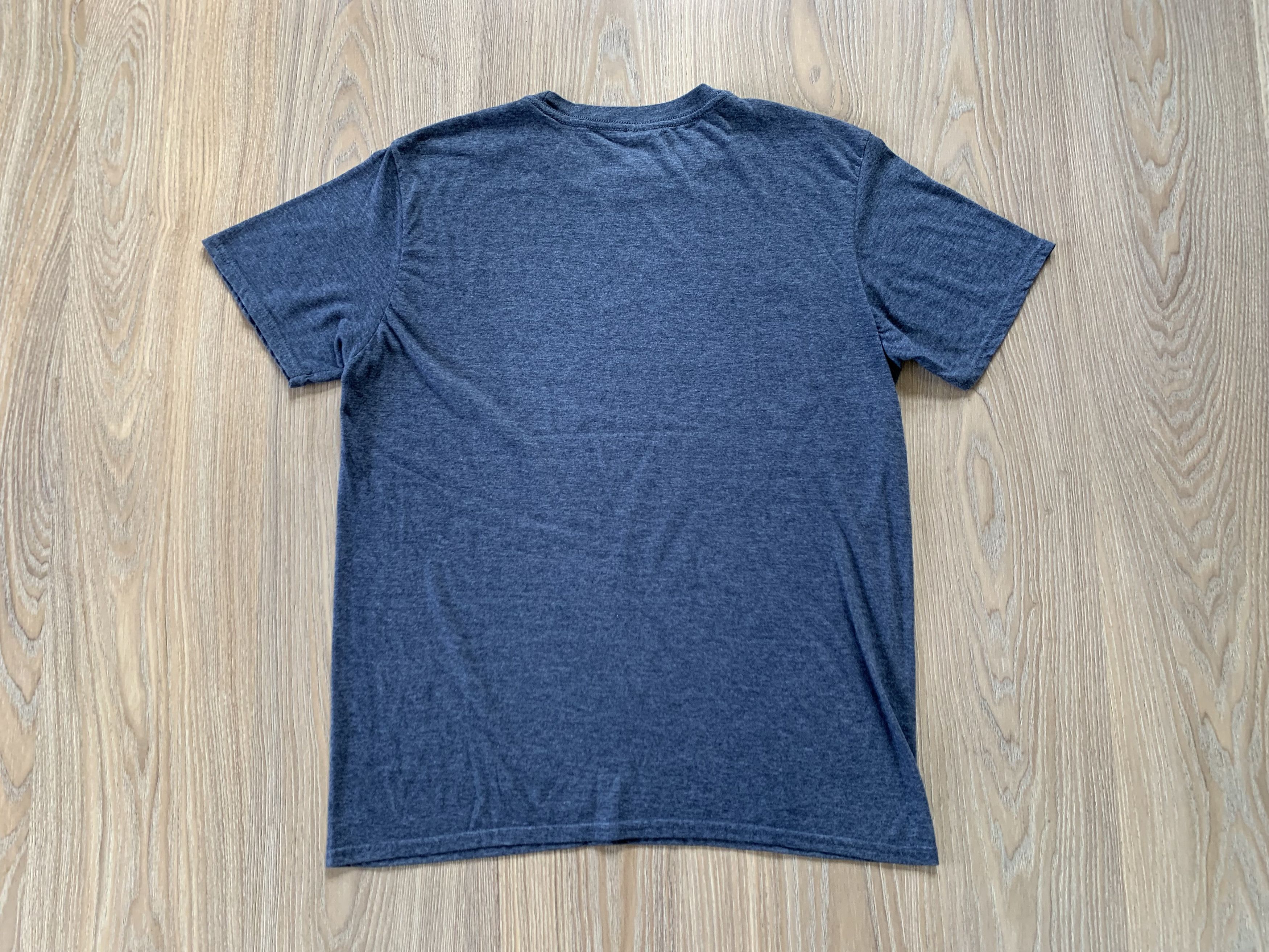 Band Tees × Gildan Vintage Gildan Foo Fighters T Shirt Size US L / EU 52-54 / 3 - 3 Thumbnail