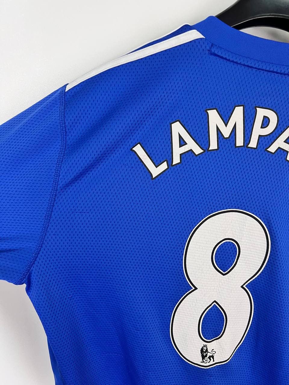 Vintage Chelsea Adidas Lampard 8 jersey t-shirts size M Size US M / EU 48-50 / 2 - 11 Thumbnail