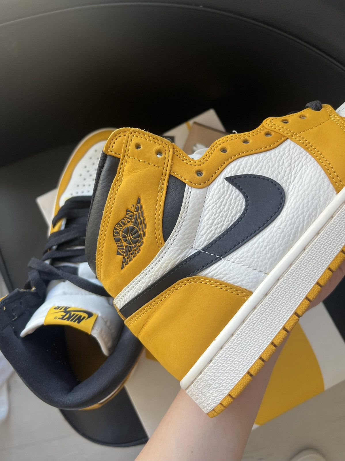 Jordan Brand × Nike Nike Air Jordan 1 High Retro OG Size US 7.5 / EU 40-41 - 1 Thumbnail