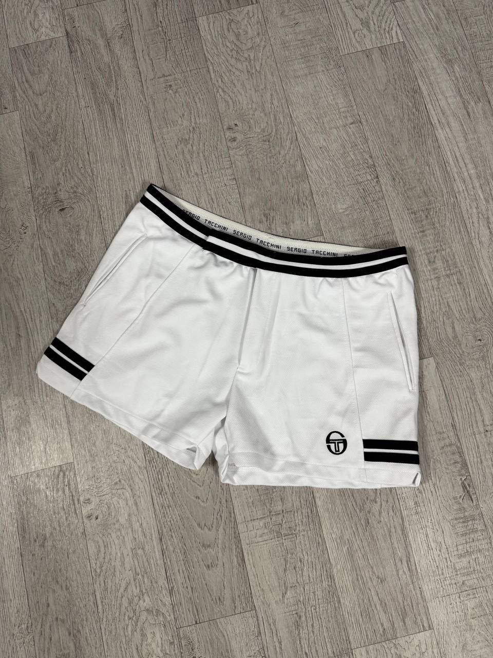Sergio Tacchini Sergio Tacchini sportswear tennis shorts Size US 34 / EU 50 - 1 Thumbnail