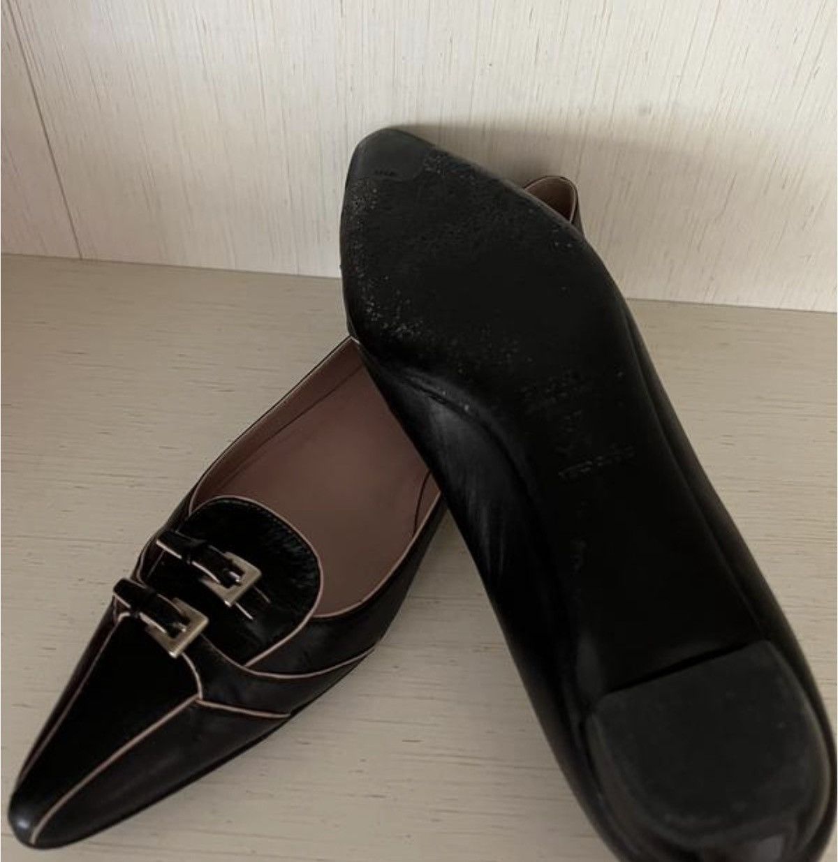 Prada *sz37* PRADA FW2002 Buckle Leather Flats Shoes Vintage Black Size US 7 / IT 37 - 7 Thumbnail